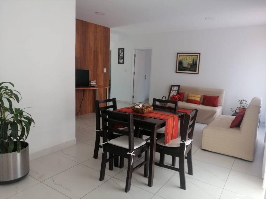 Departamento Grande 2 cuadras plaza principal