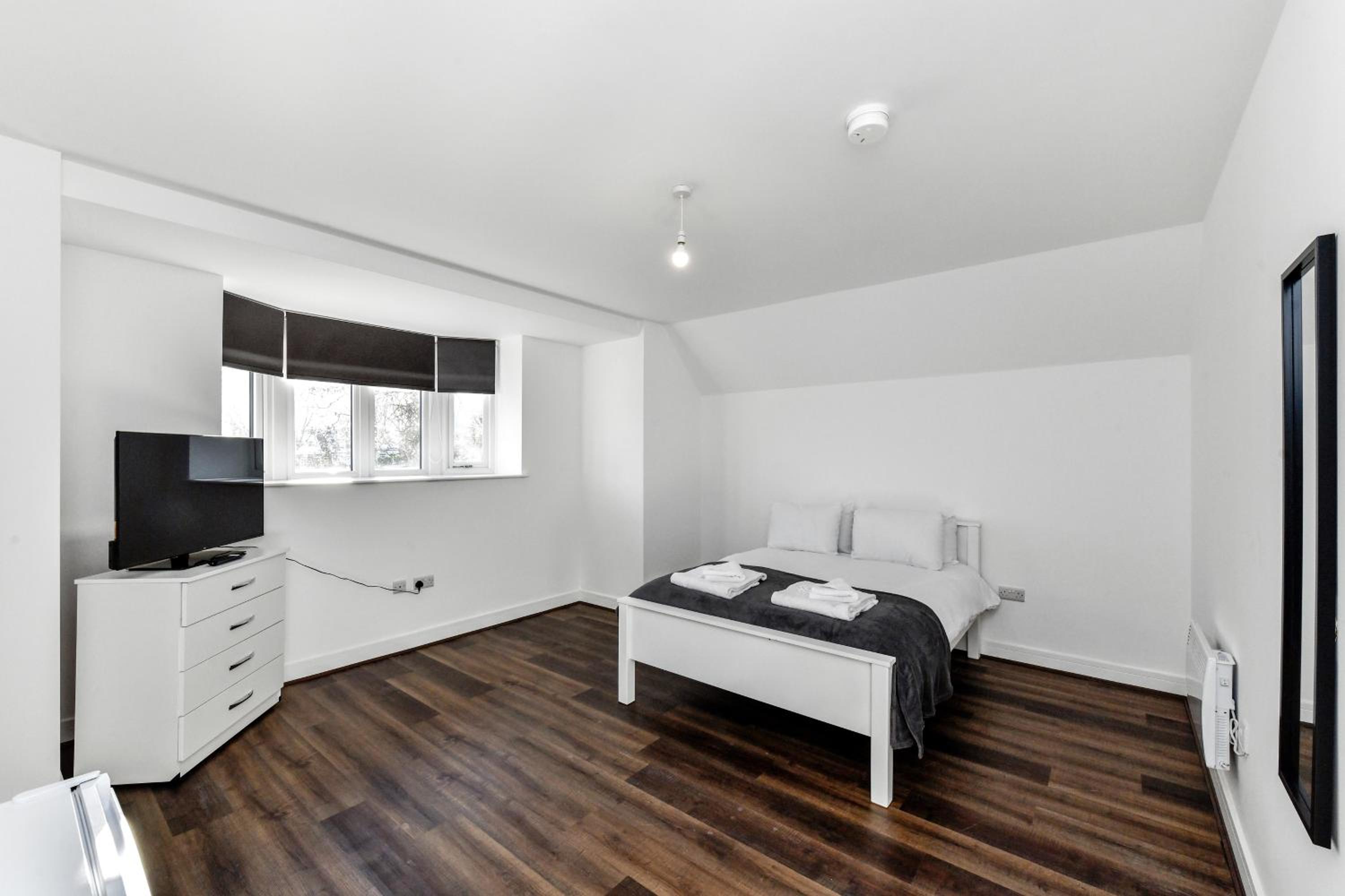 Nottingham Vacations - Church Street Flat 13 - Minimalist Studio in Basford - Property Image 11