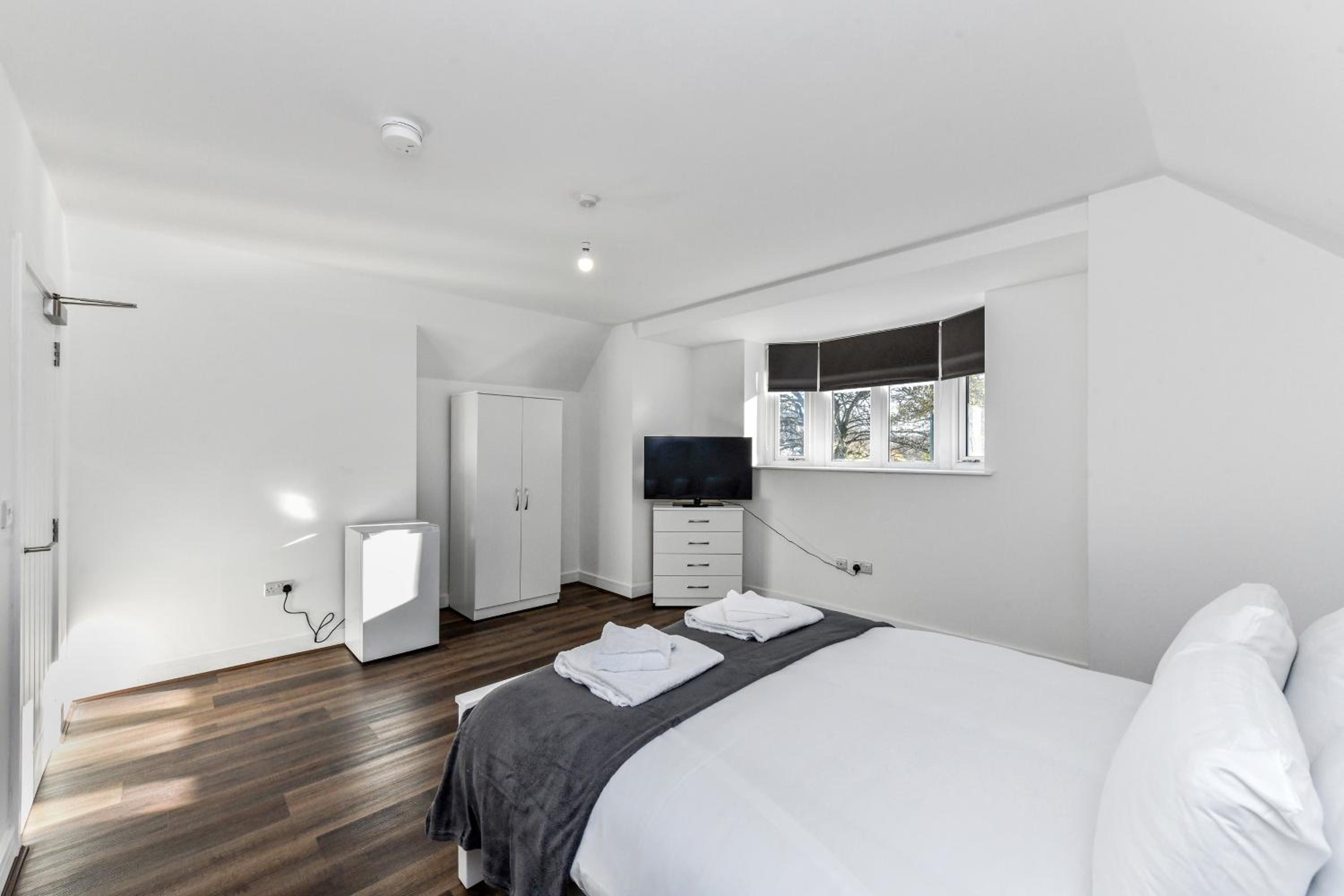 Nottingham Vacations - Church Street Flat 13 - Minimalist Studio in Basford - Property Image 8