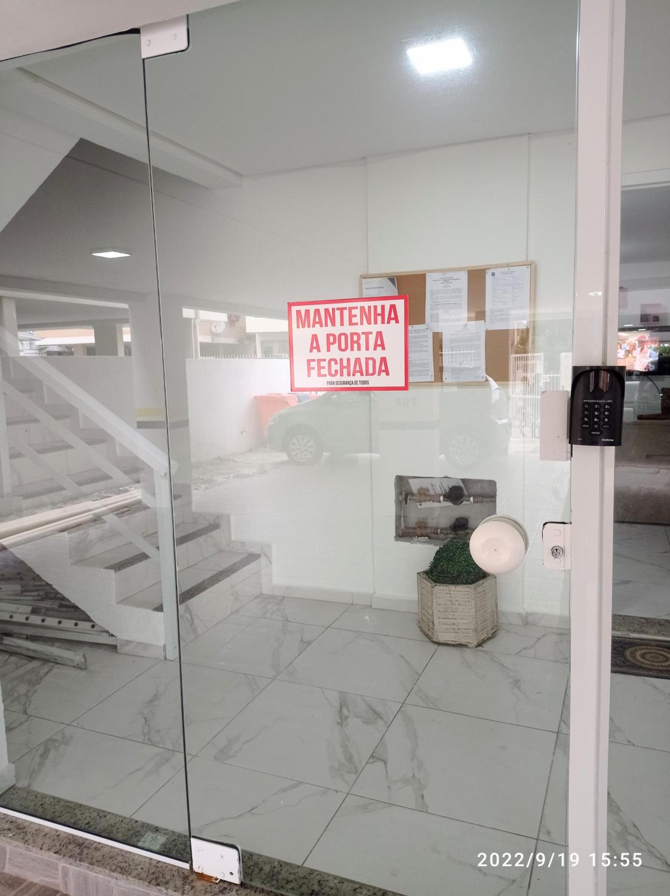 Suíte privativa nos Ingleses em apartamento compartilhado