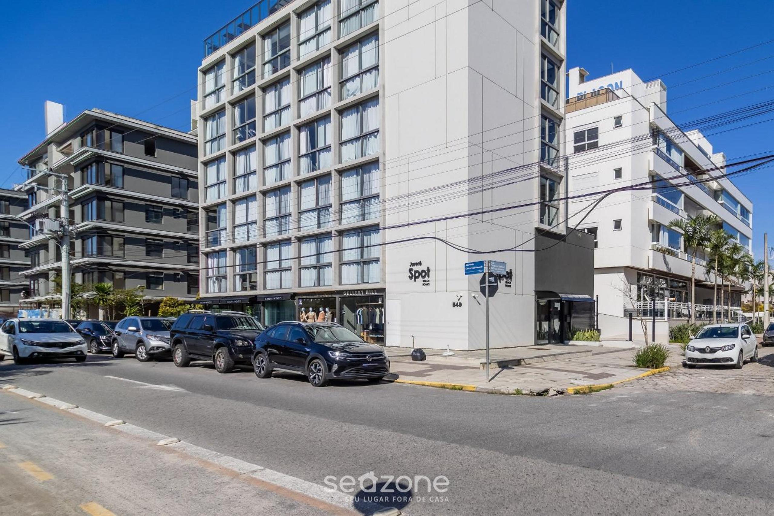 Spot Jurere sophistication by the sea - SPJ's