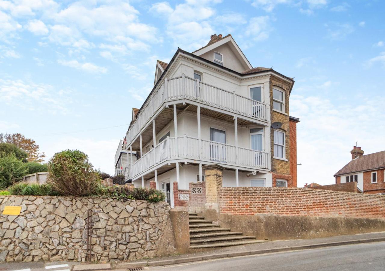 2 Bed in Felixstowe oc-m30281