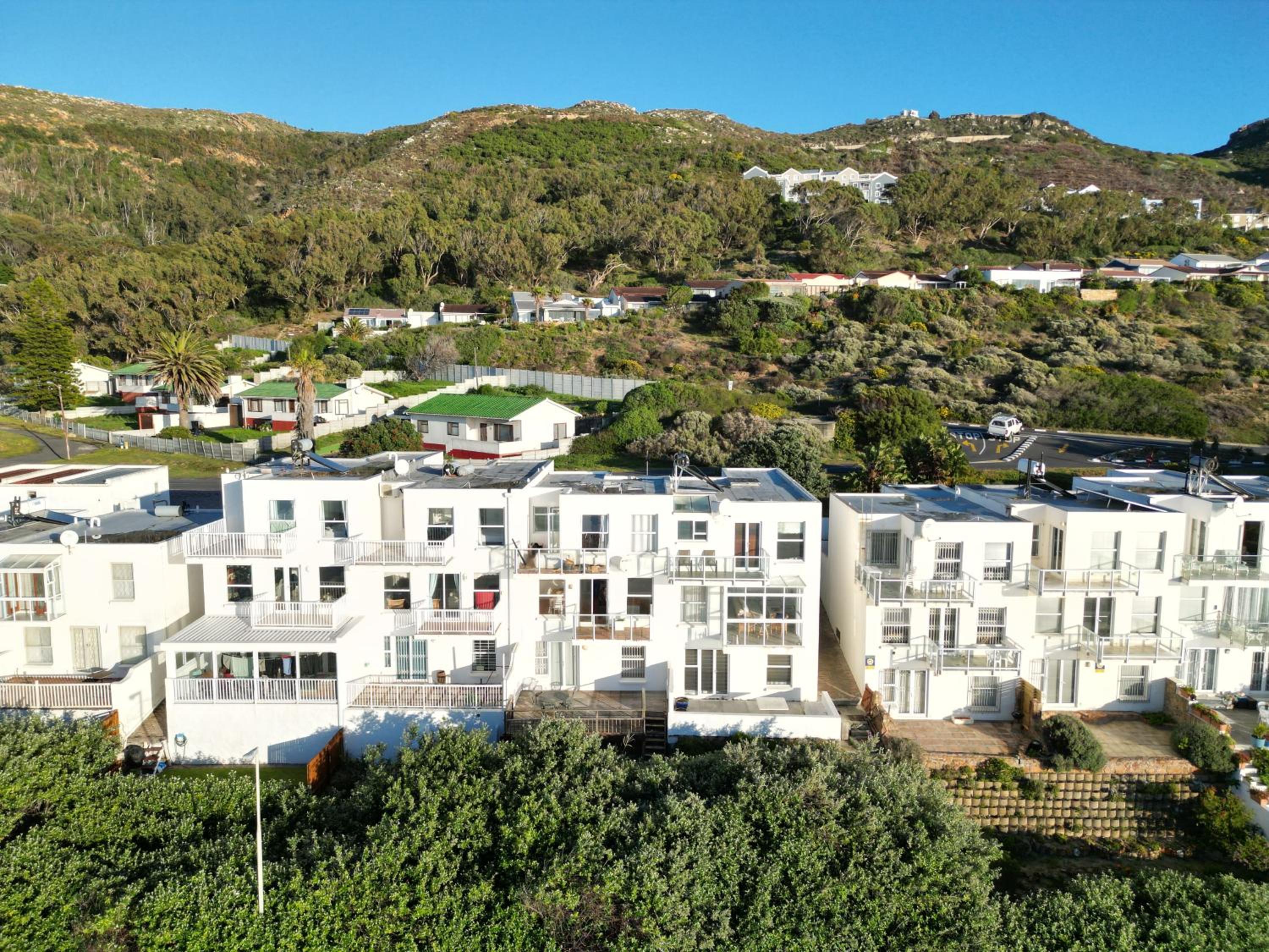 Beach Apt in Simons Town view 3
