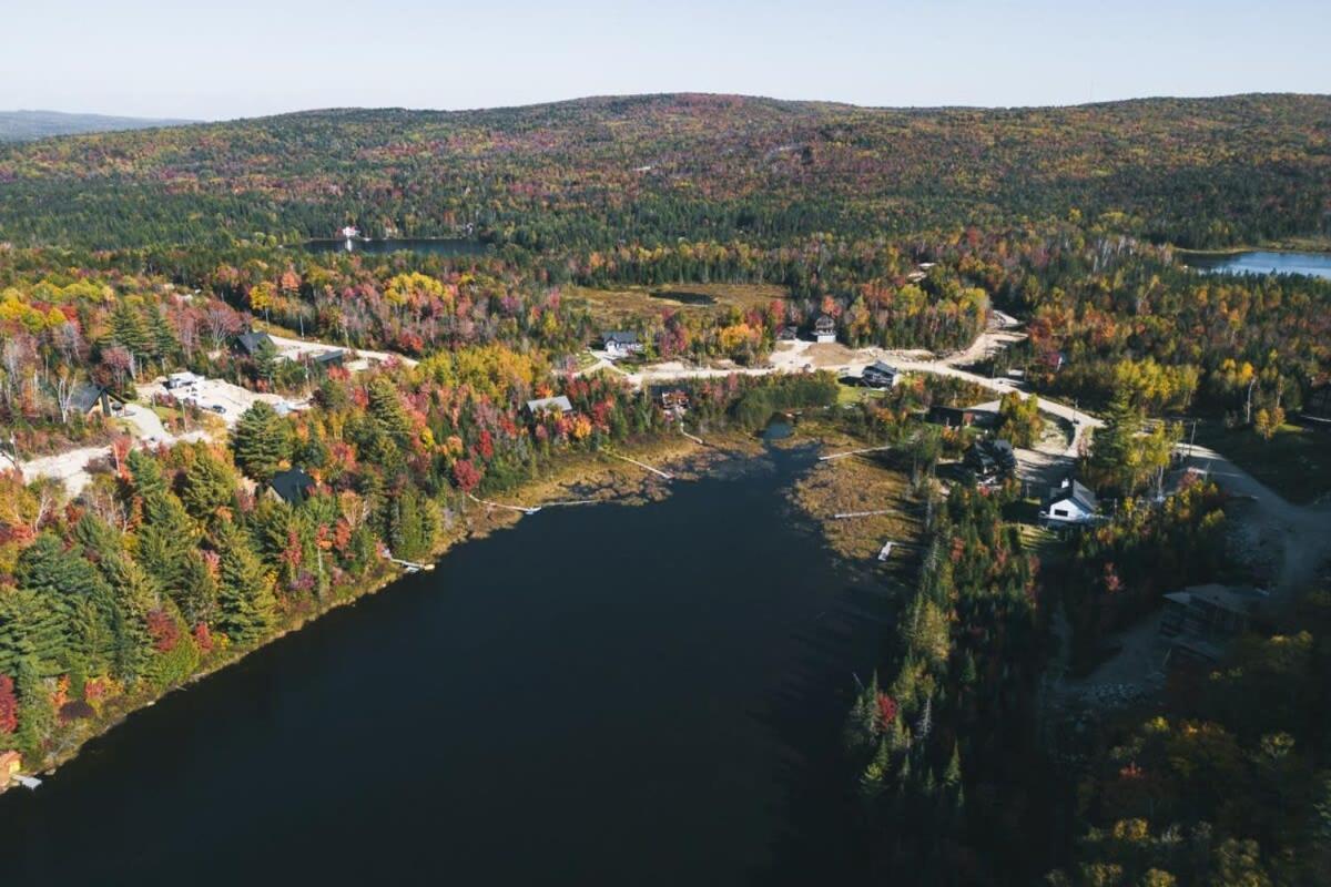 L'Echappee Belle - lake and SPA