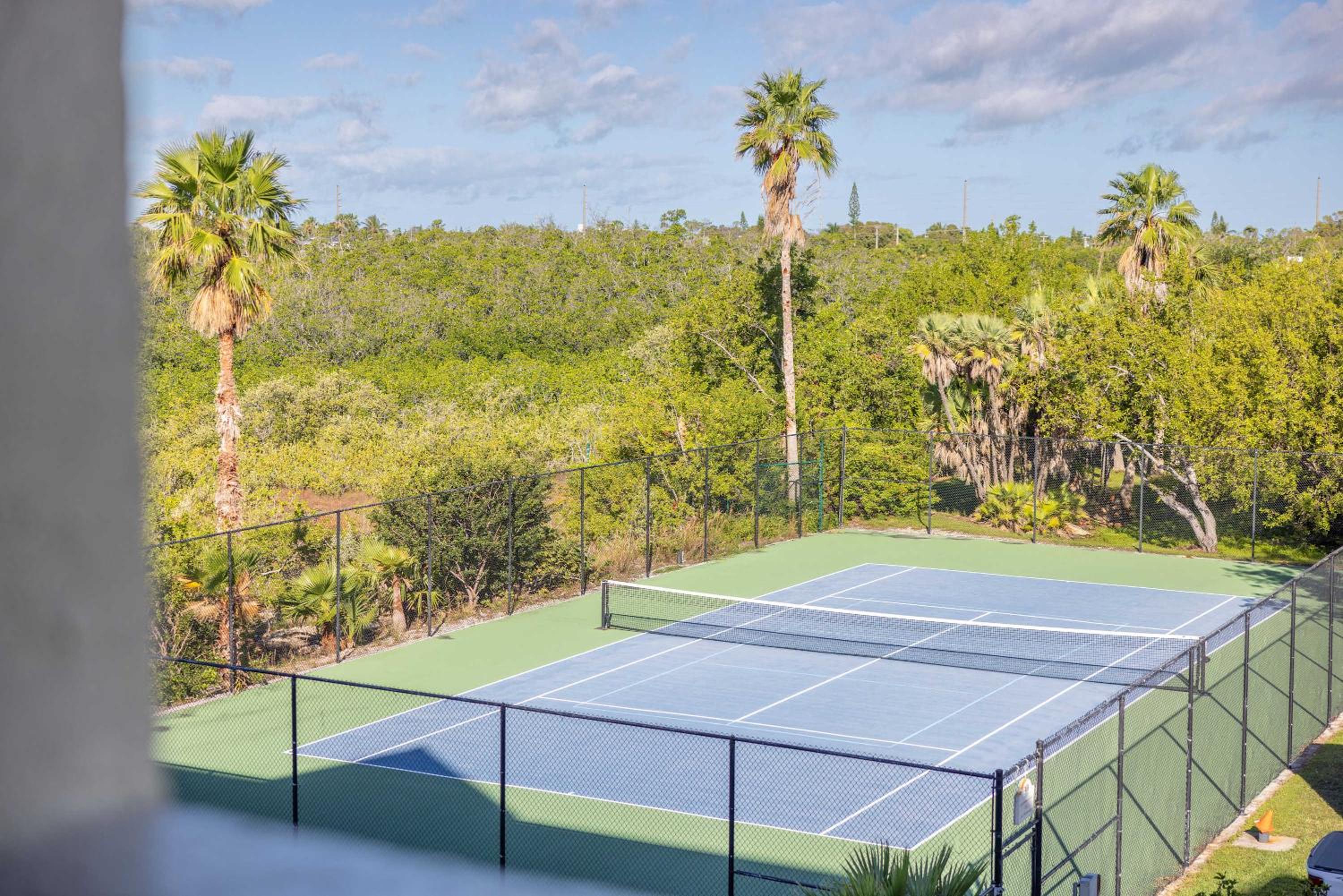 The Exuma Cay -Pool View & Parking