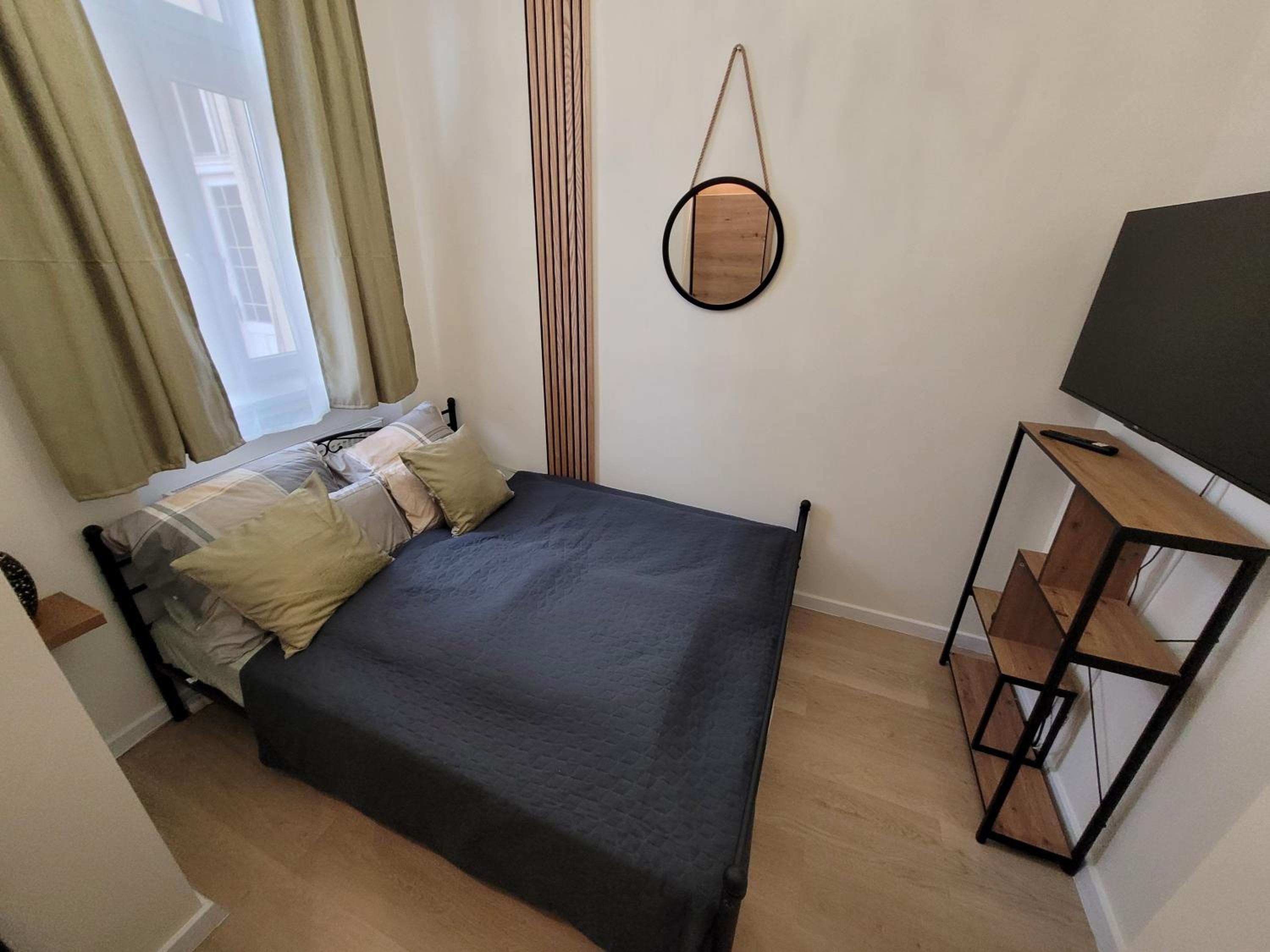 Deco Studio City Residence view 4