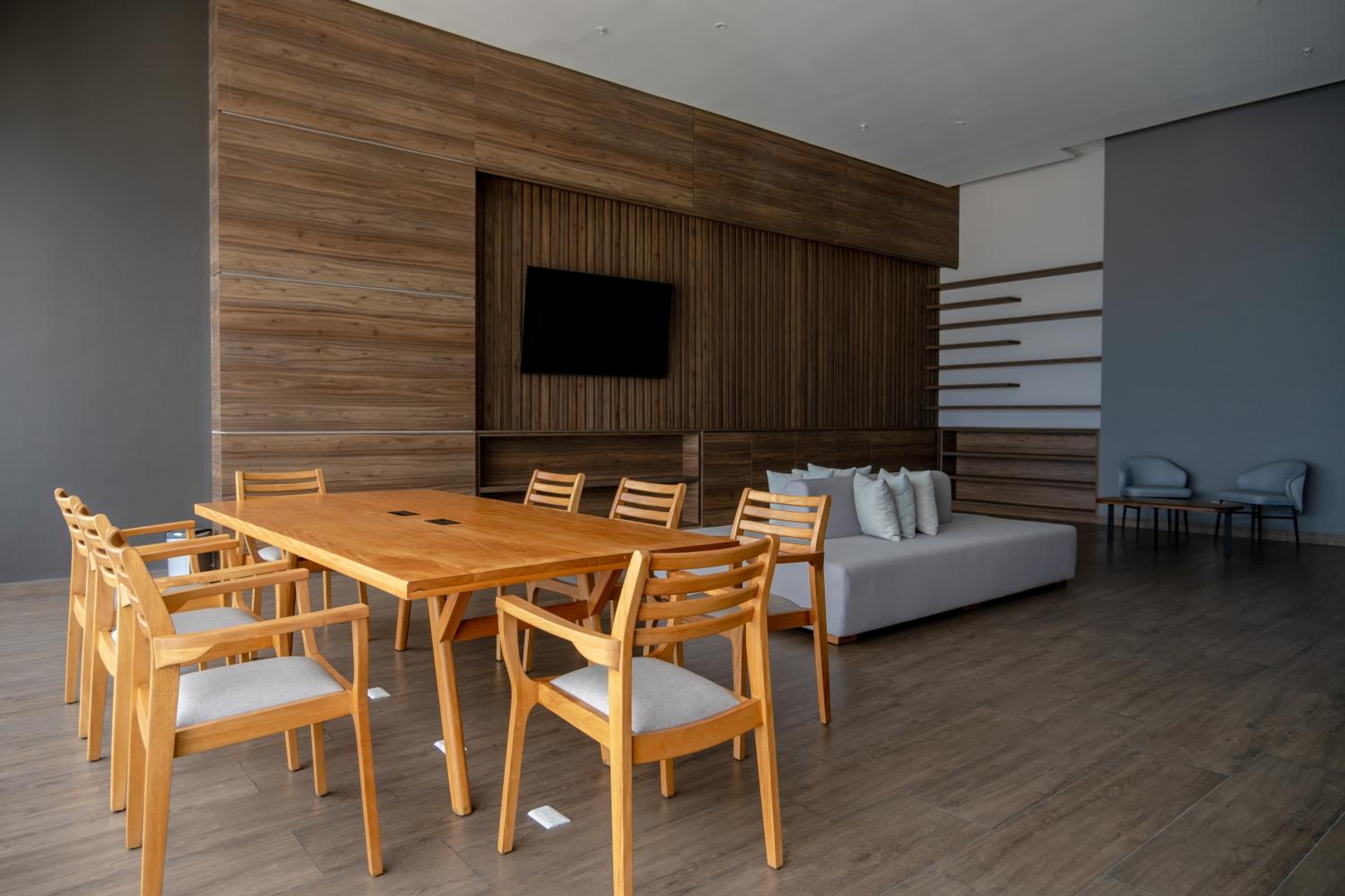 meeting & event spaces