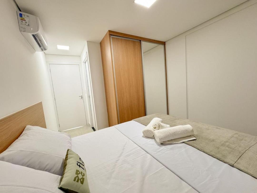 APT 2 quartos com piscina