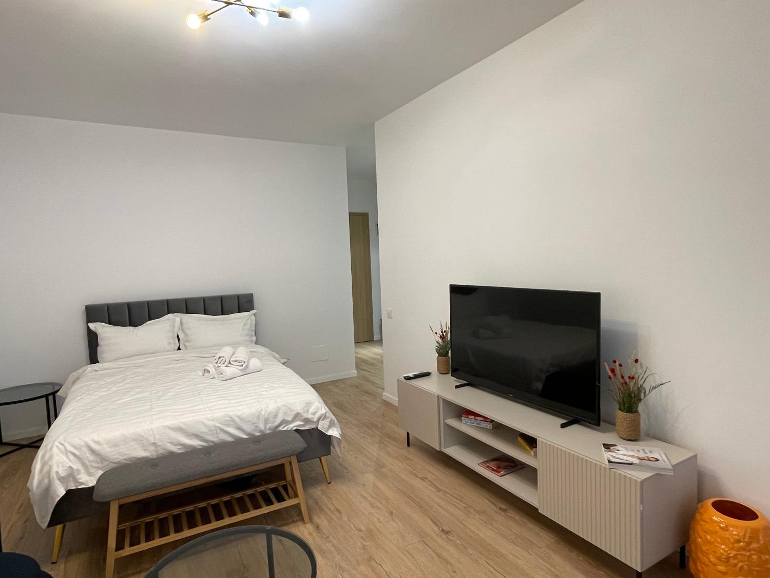ELA Cotroceni Residence - self check in & free parking view 3