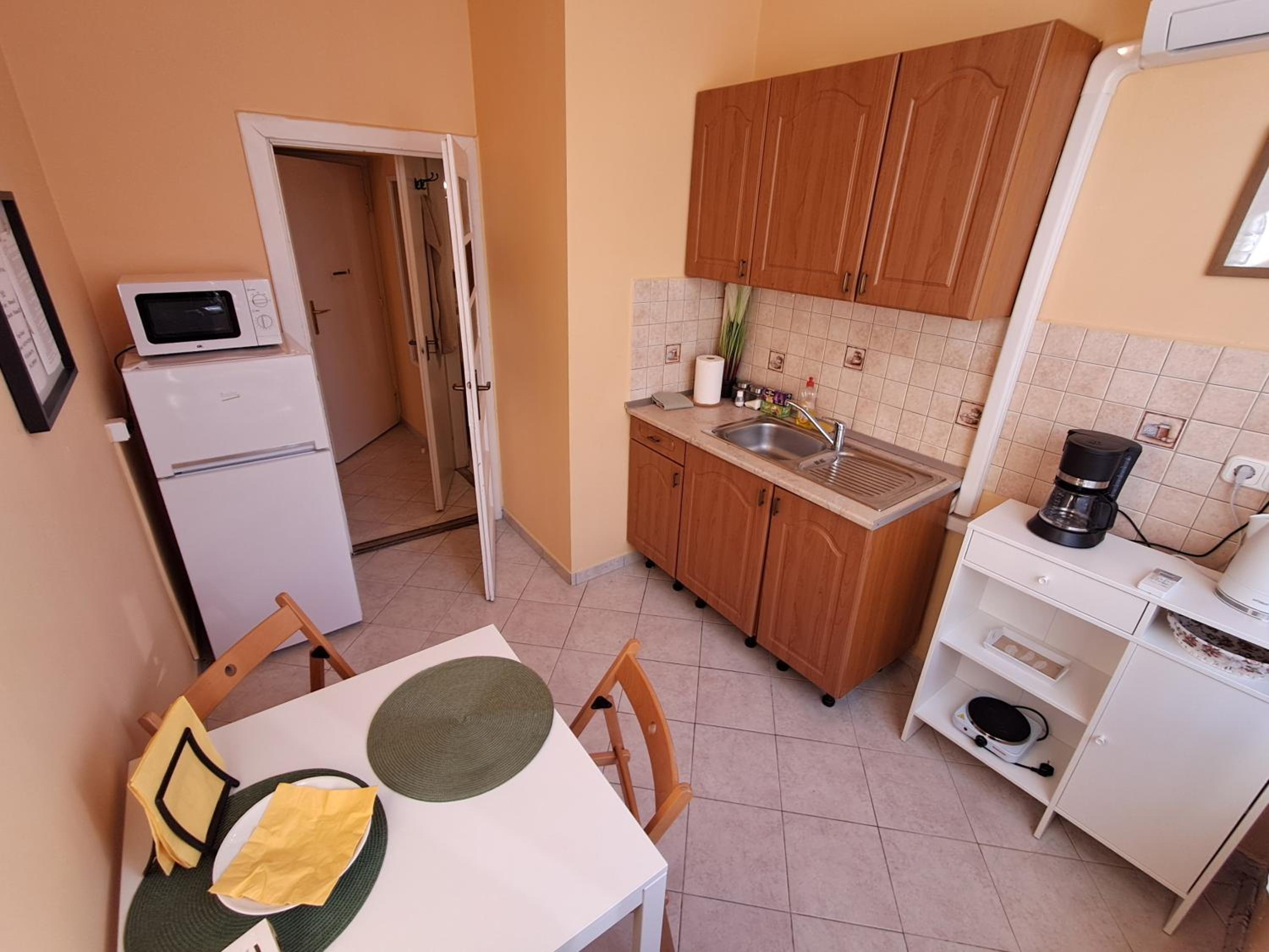 Hanna Apartman 1-2 view 2