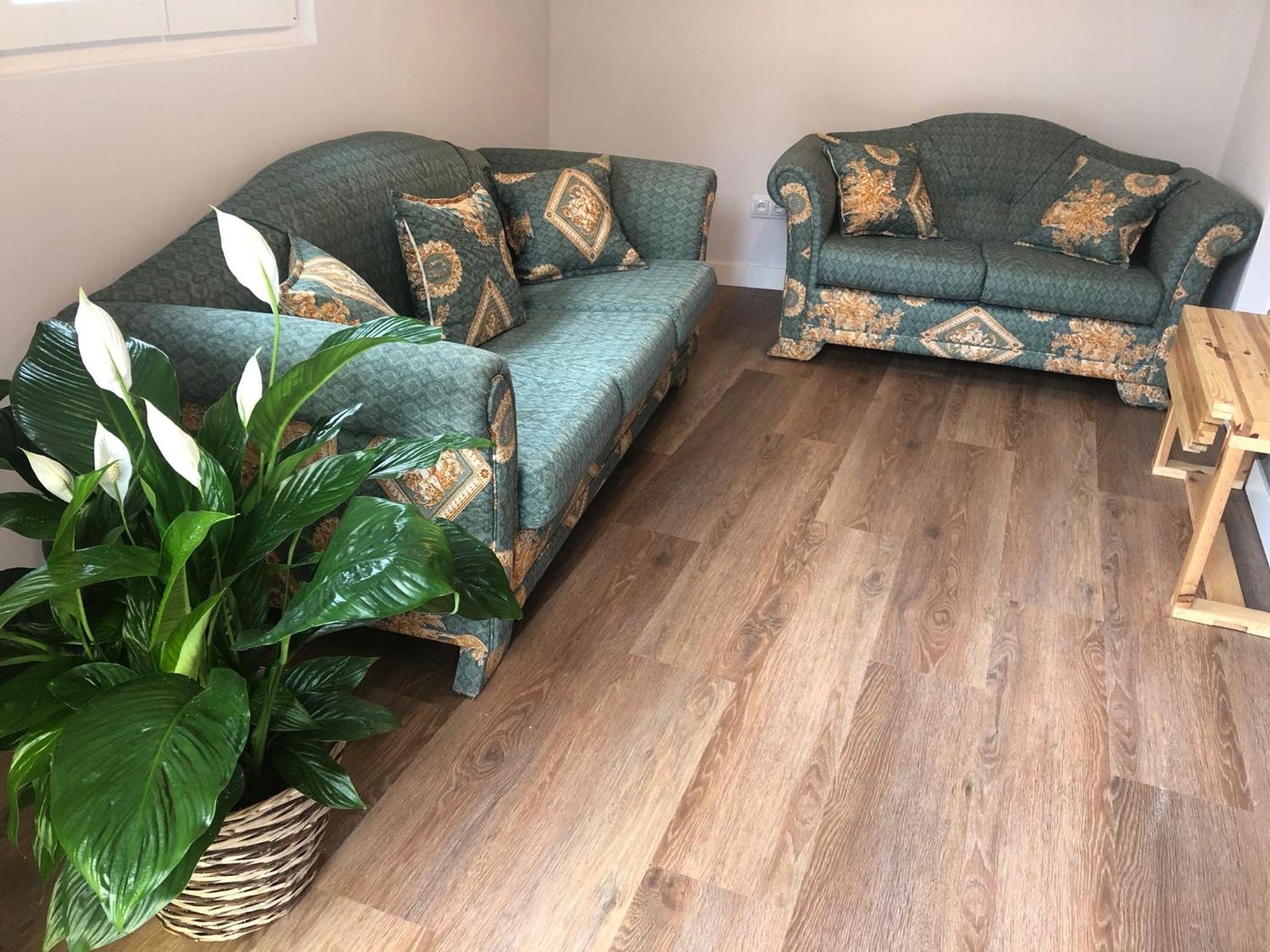 Alojamiento Rural El Petirrojo con patio jardín