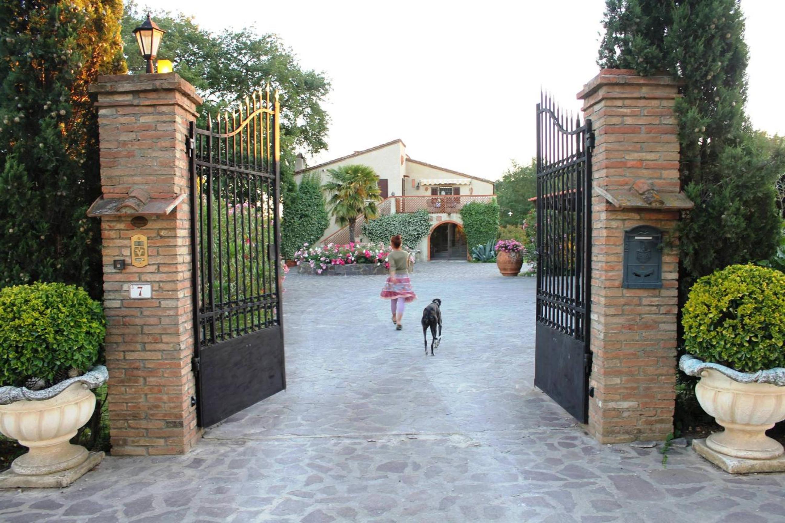Photo 47