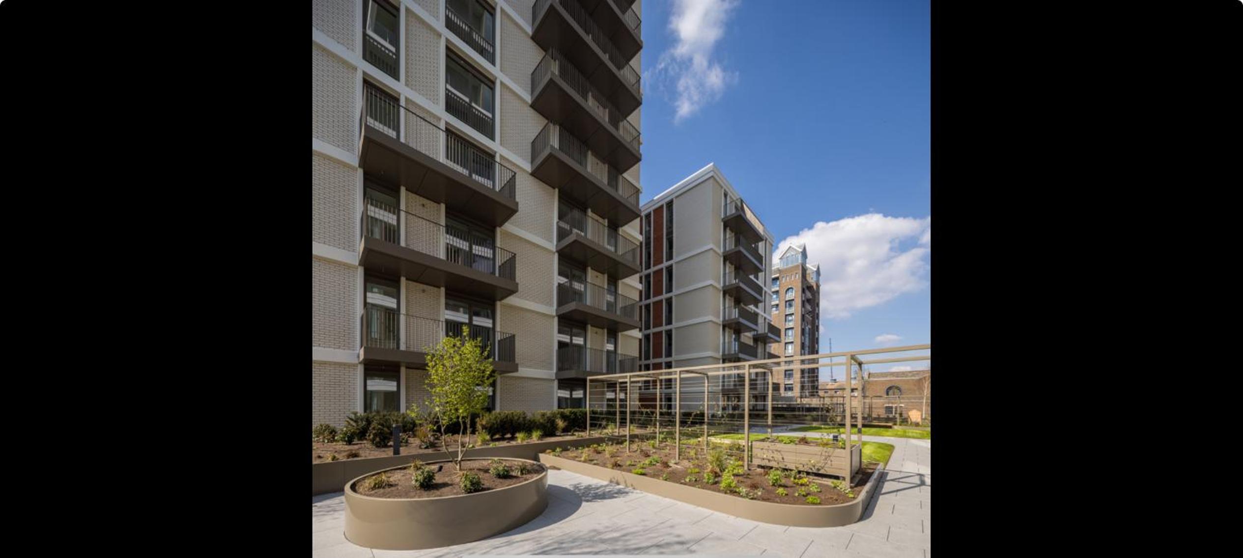 Battersea river complex 2 bedroom view 3