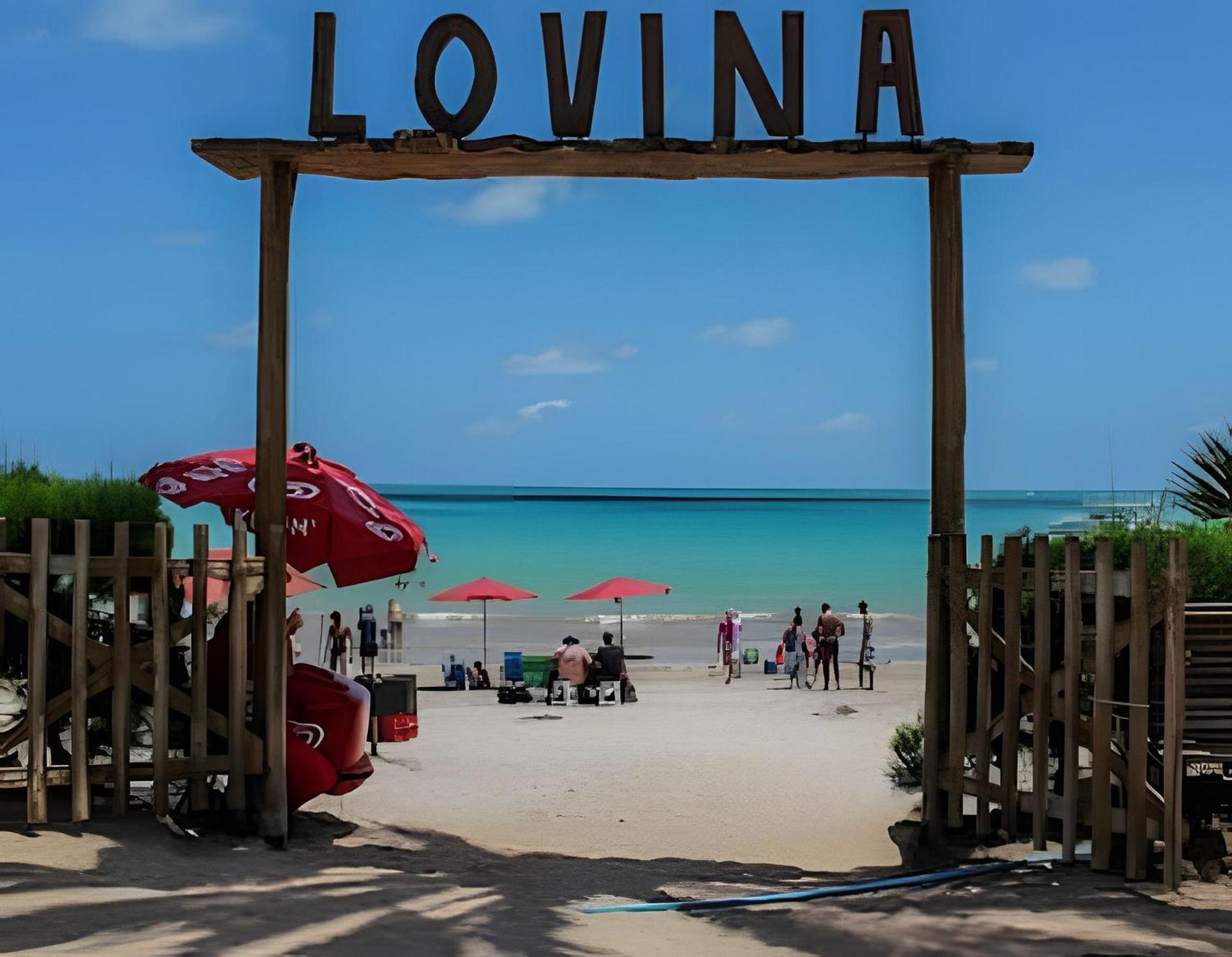 Apartamento na praia, 2 quartos e área de lazer