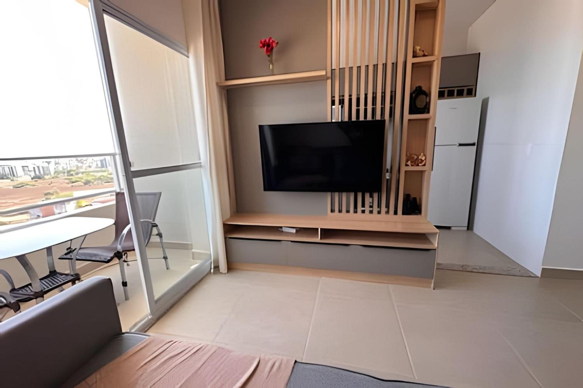 Apartamento na praia, 2 quartos e área de lazer