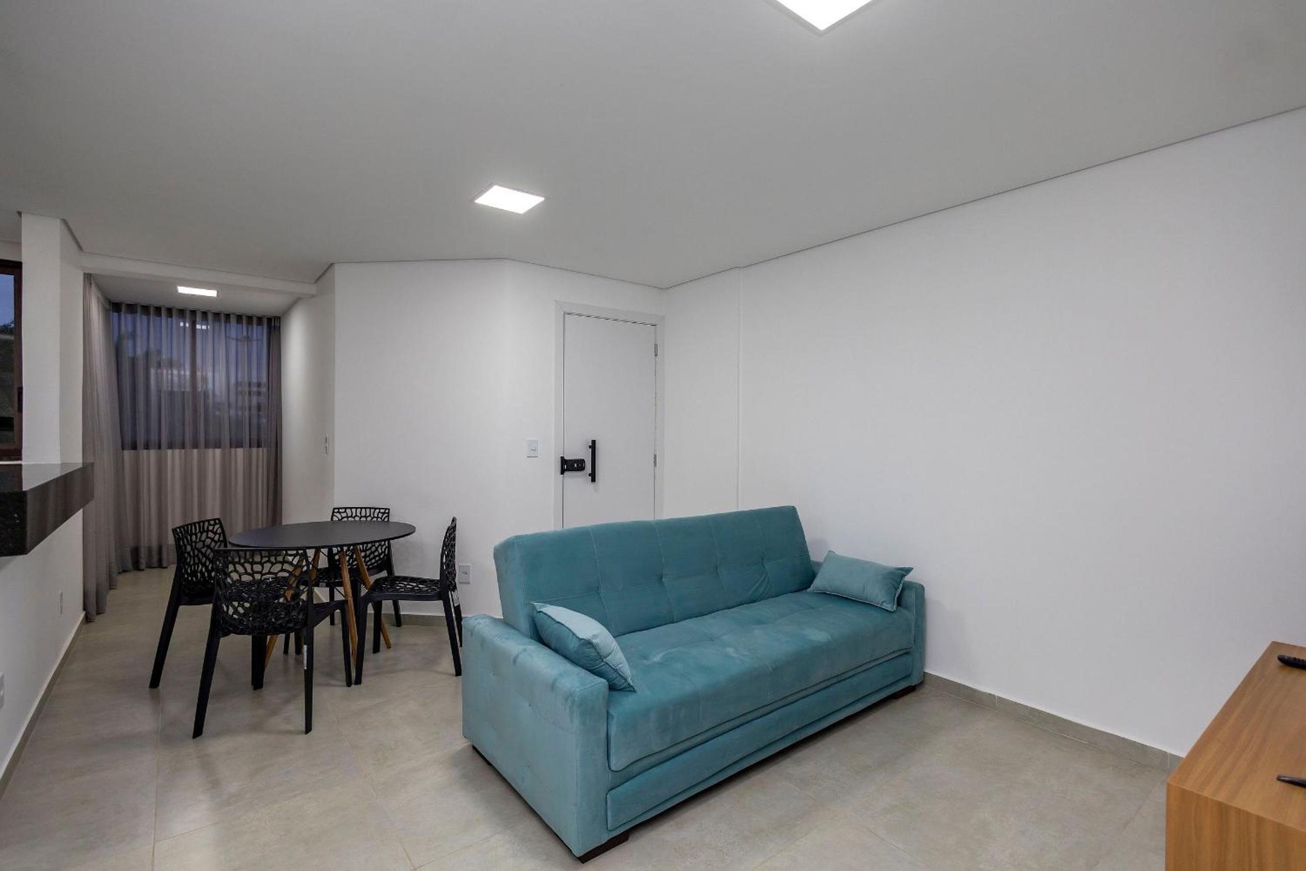 APT 2 quartos com piscina
