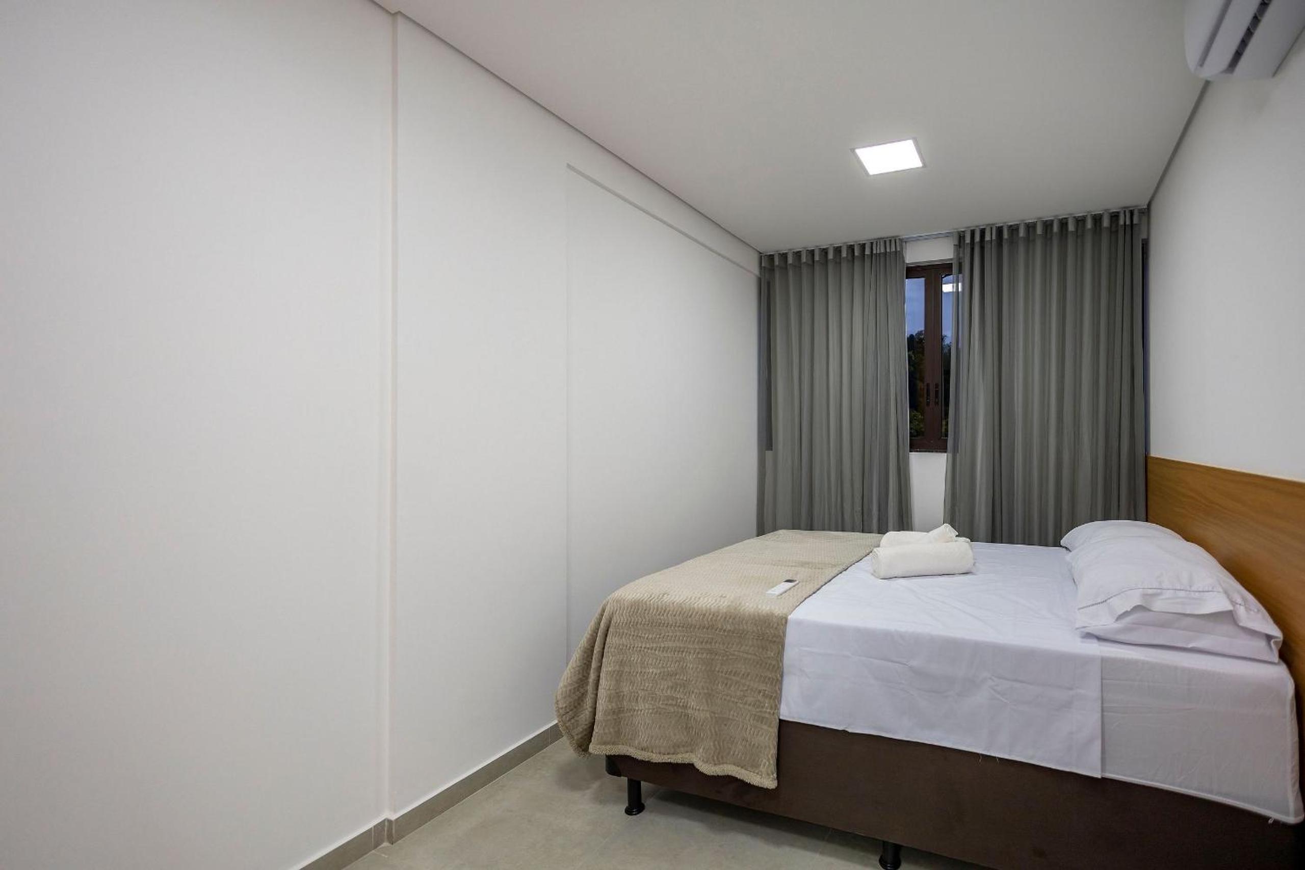 APT 2 quartos com piscina