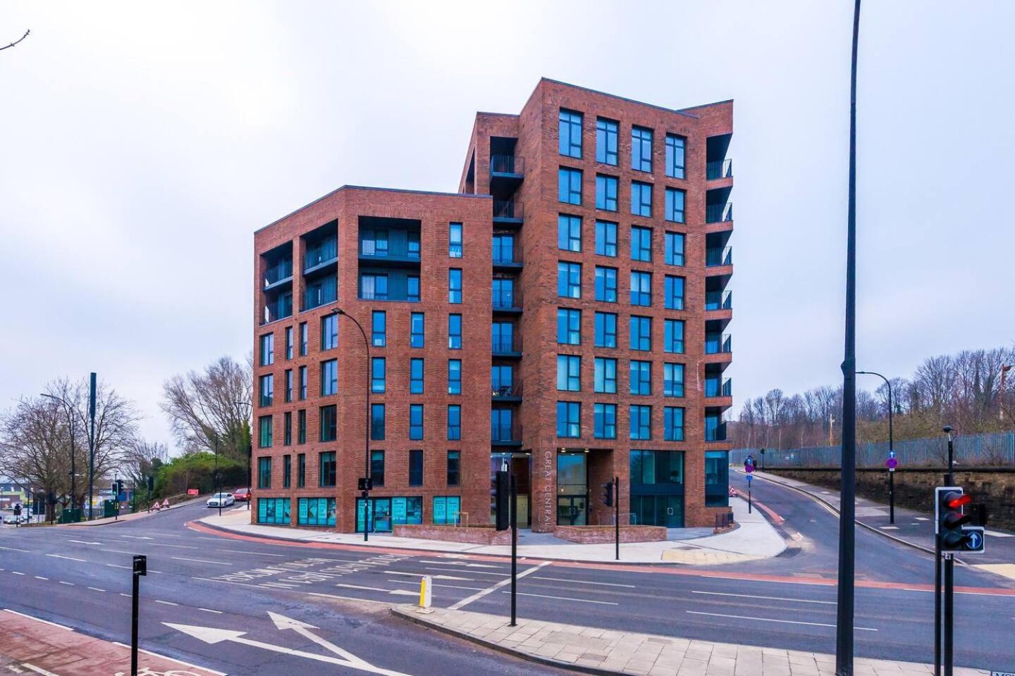 Kelham's Finest - Elegant & Comfy 2 Bedroom Flat view 3