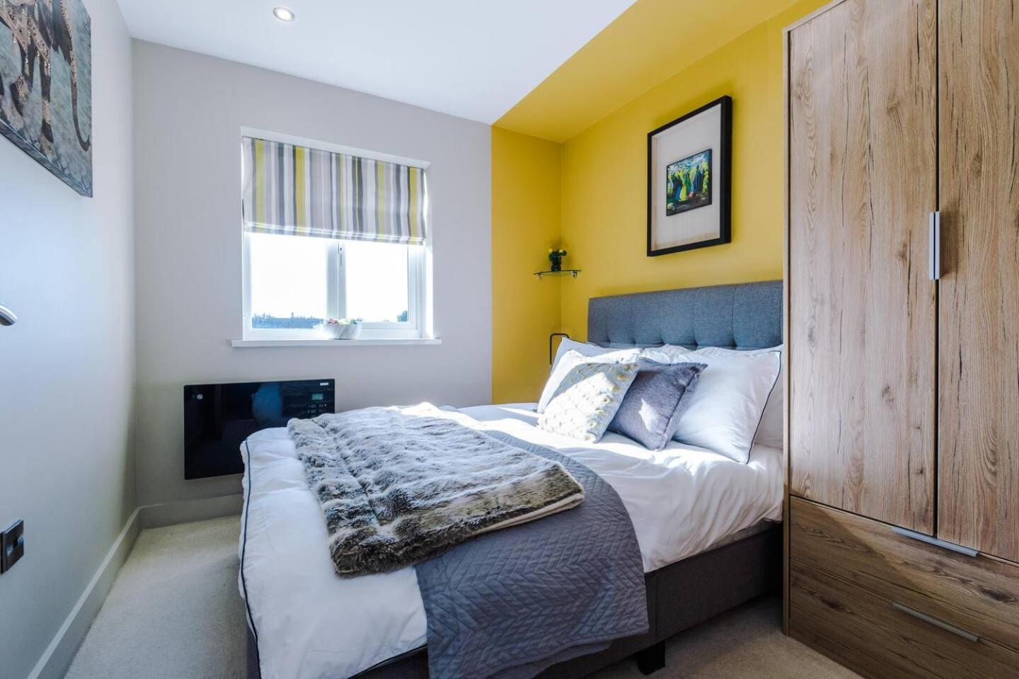 Stunning 2bedroom 2bathroom Apt With Parking Space view 5