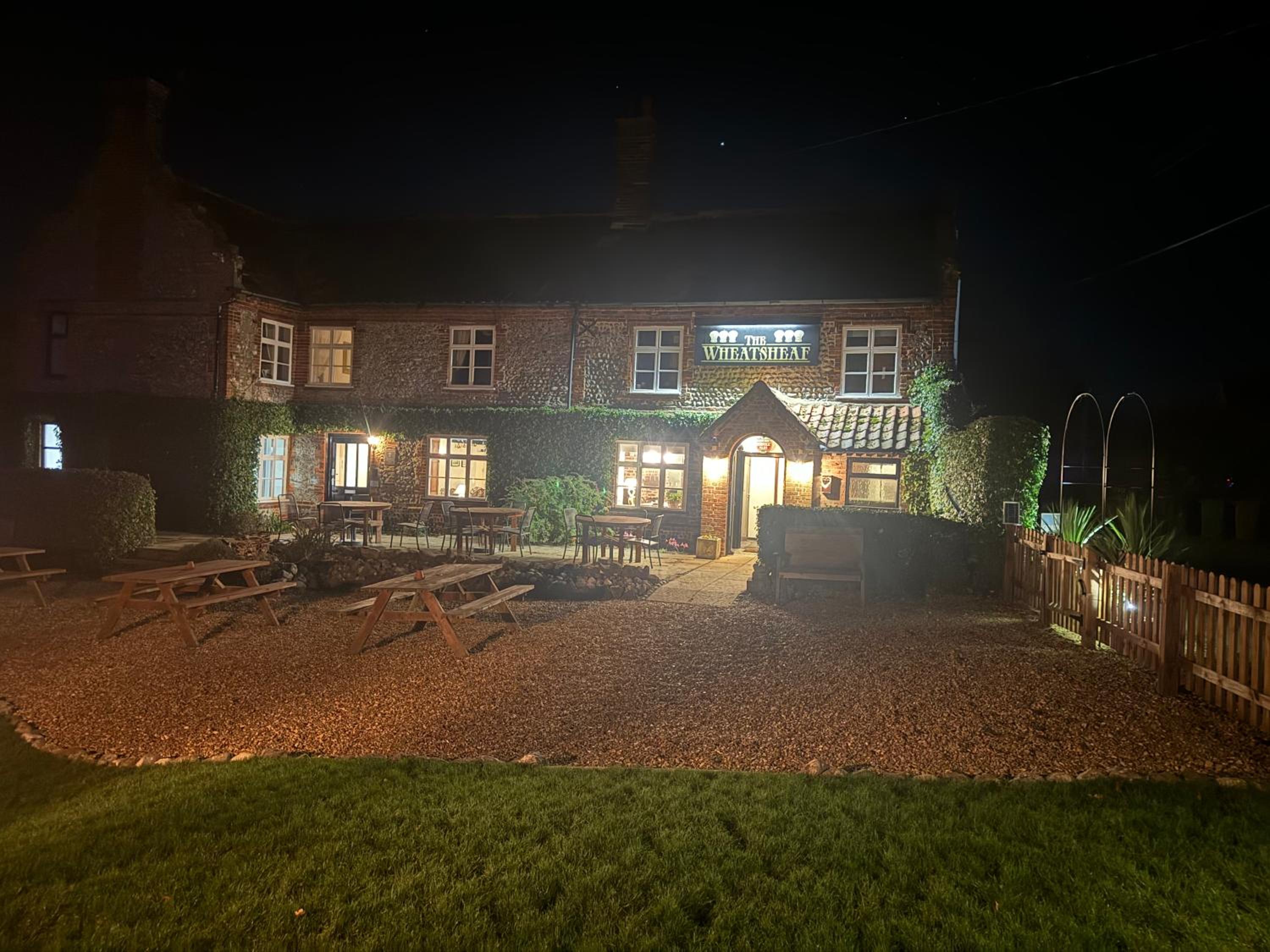 The Wheatsheaf West Beckham view 5
