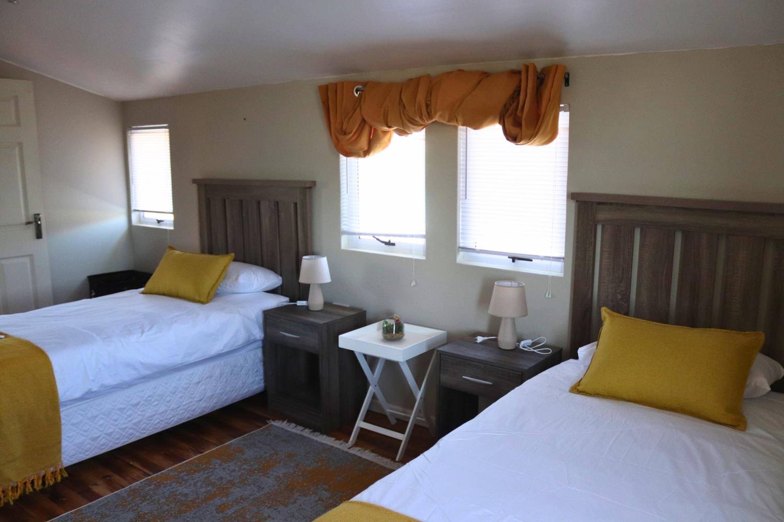 Miss Lucy Holiday Home view 3