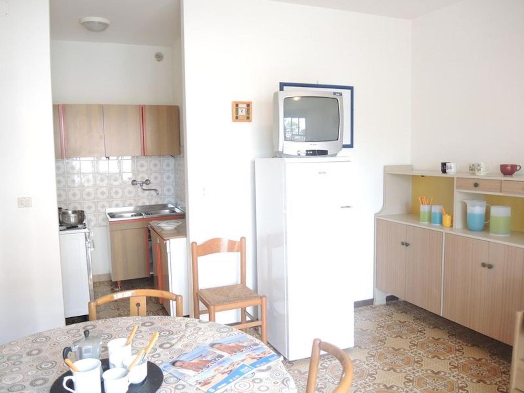 Bright flat close to Bibione promenade view 5