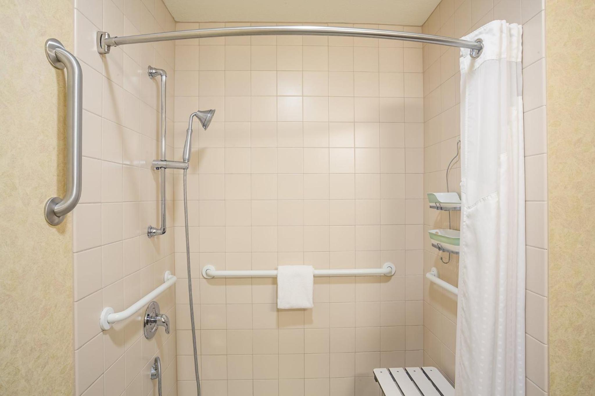 Ogden Vacations - Holiday Inn Express Layton - I-15, an IHG Hotel - Property Image 4