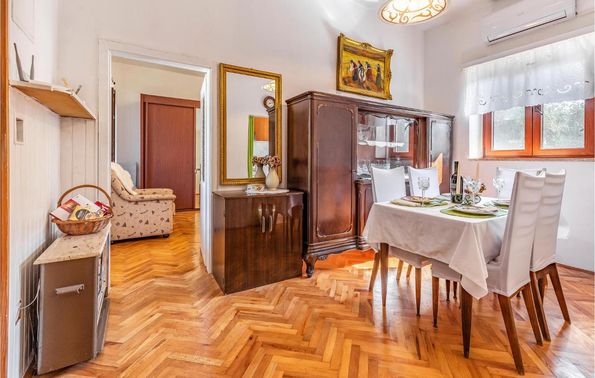 Pet Friendly Home In Pula With Ethernet Internet view 3
