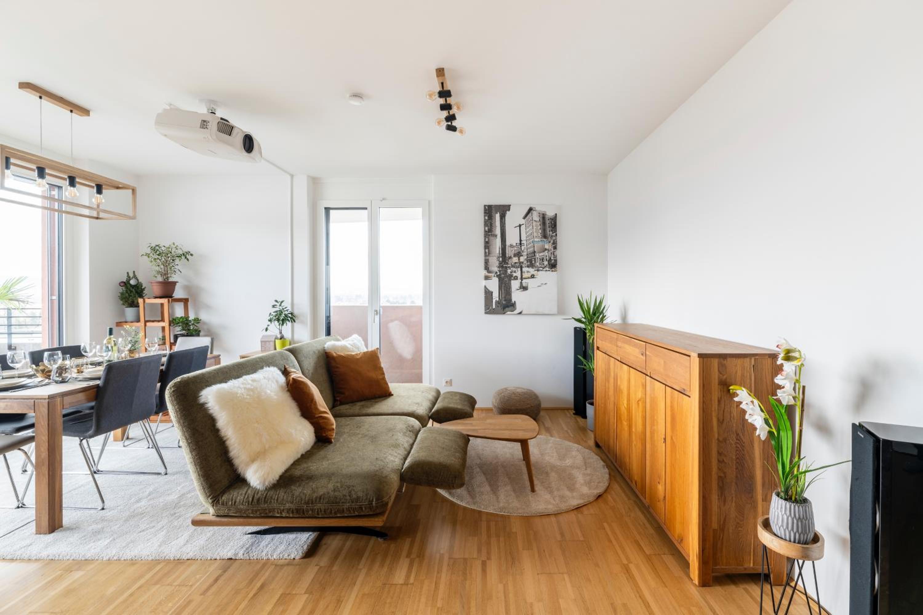 EDLER WOHNRAUM Panoramablick 3 SZ Boxspringbetten, E-Ladestation, Kaffeevollautomat, Klima, Lift, Terrasse & 2xTG