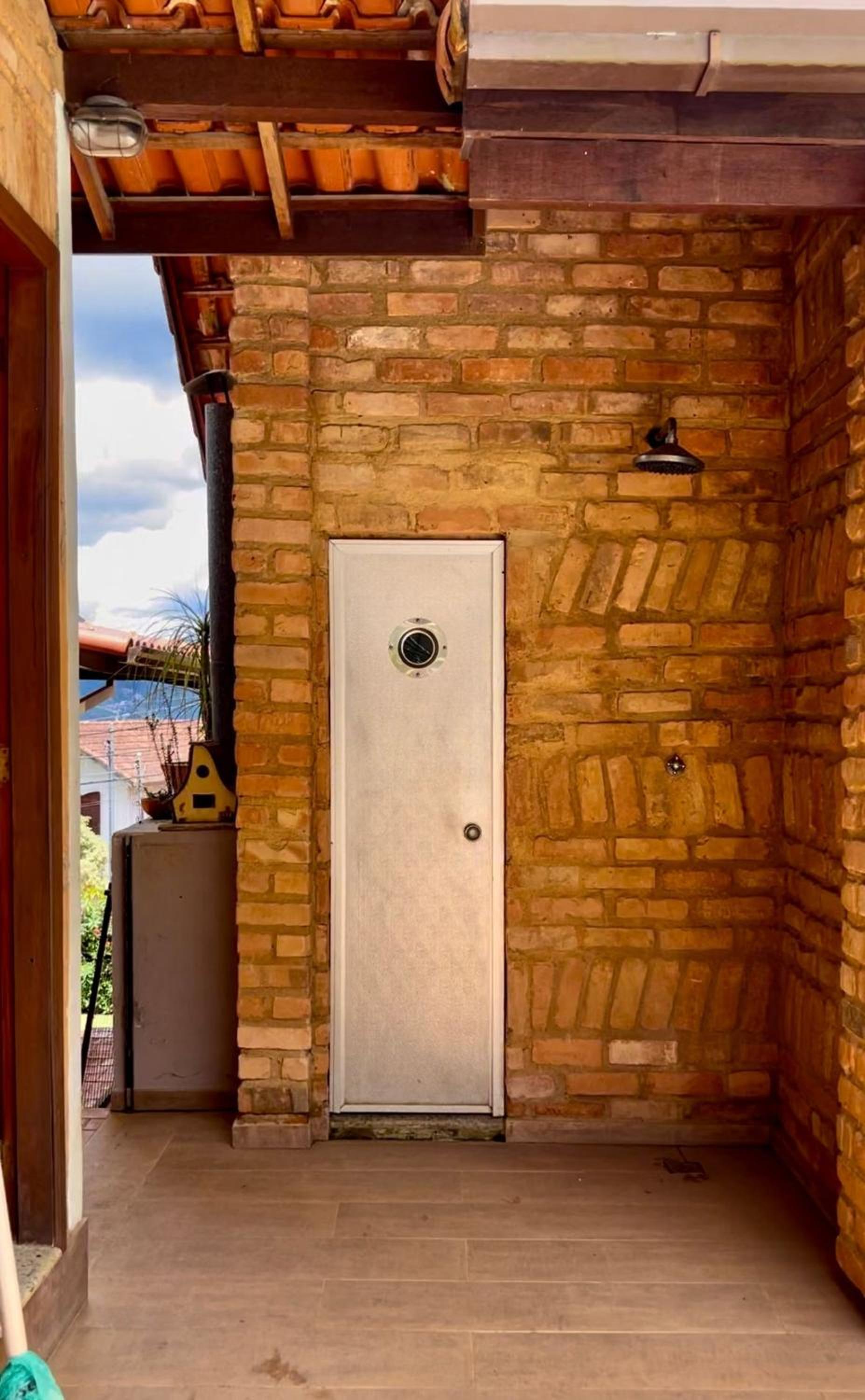 Casa na Serra com piscina, sauna e churrasqueira
