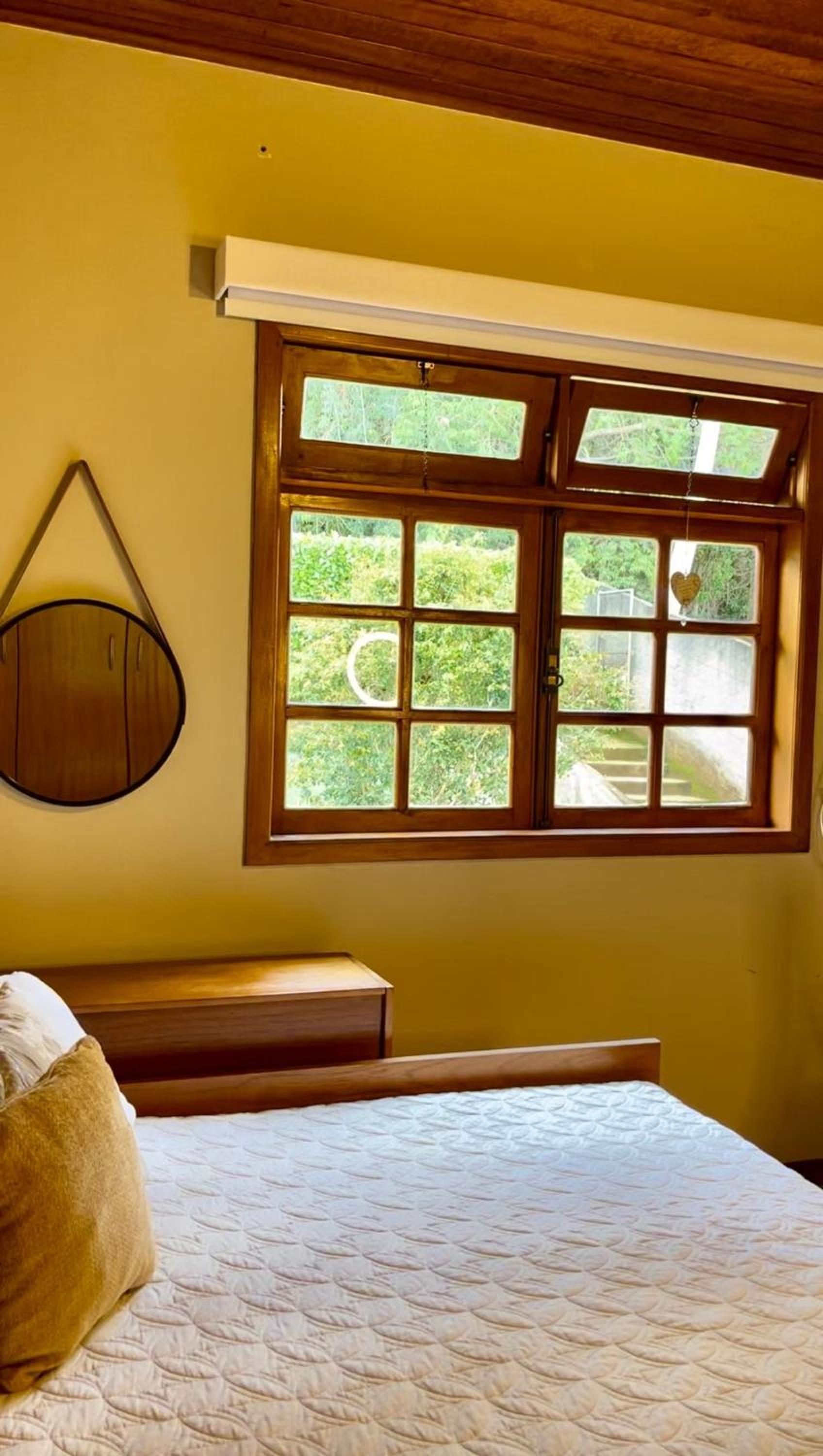 Casa na Serra com piscina, sauna e churrasqueira