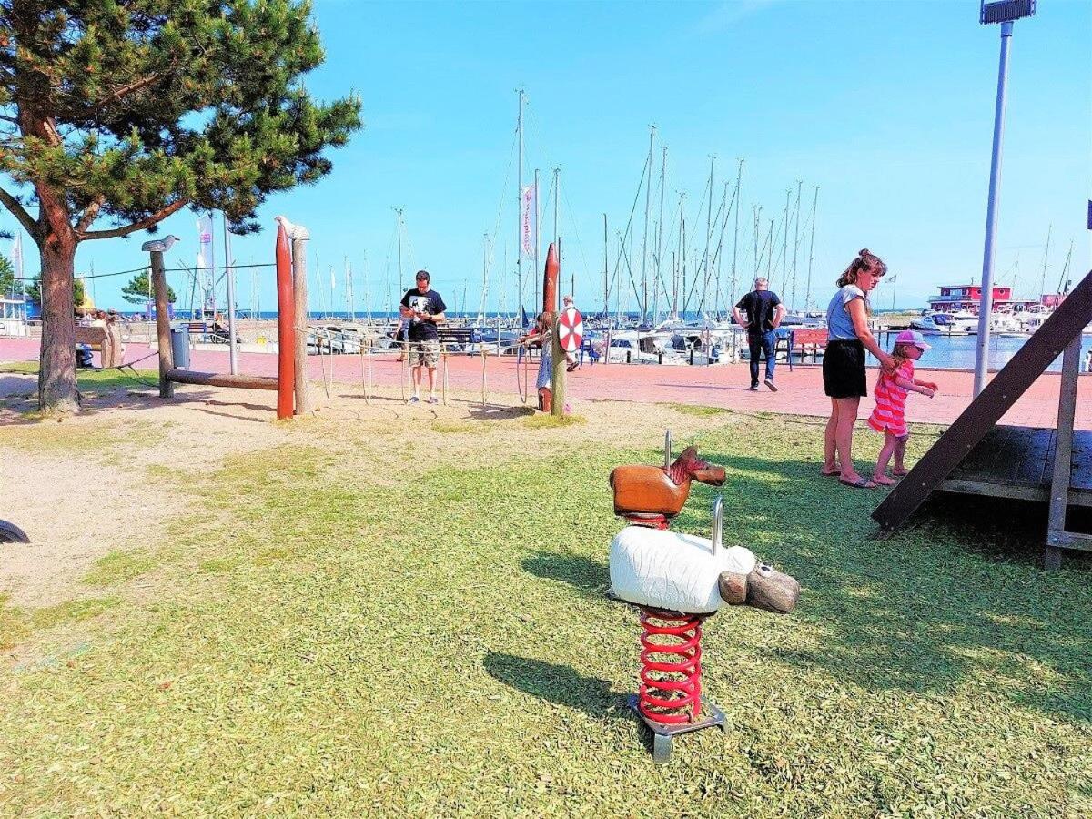 Ferienhaus FamilyTime Ferienpark Damp an der Ostsee Familienfreundlich Strandnähe PKW-Stellplatz auf Grundstück