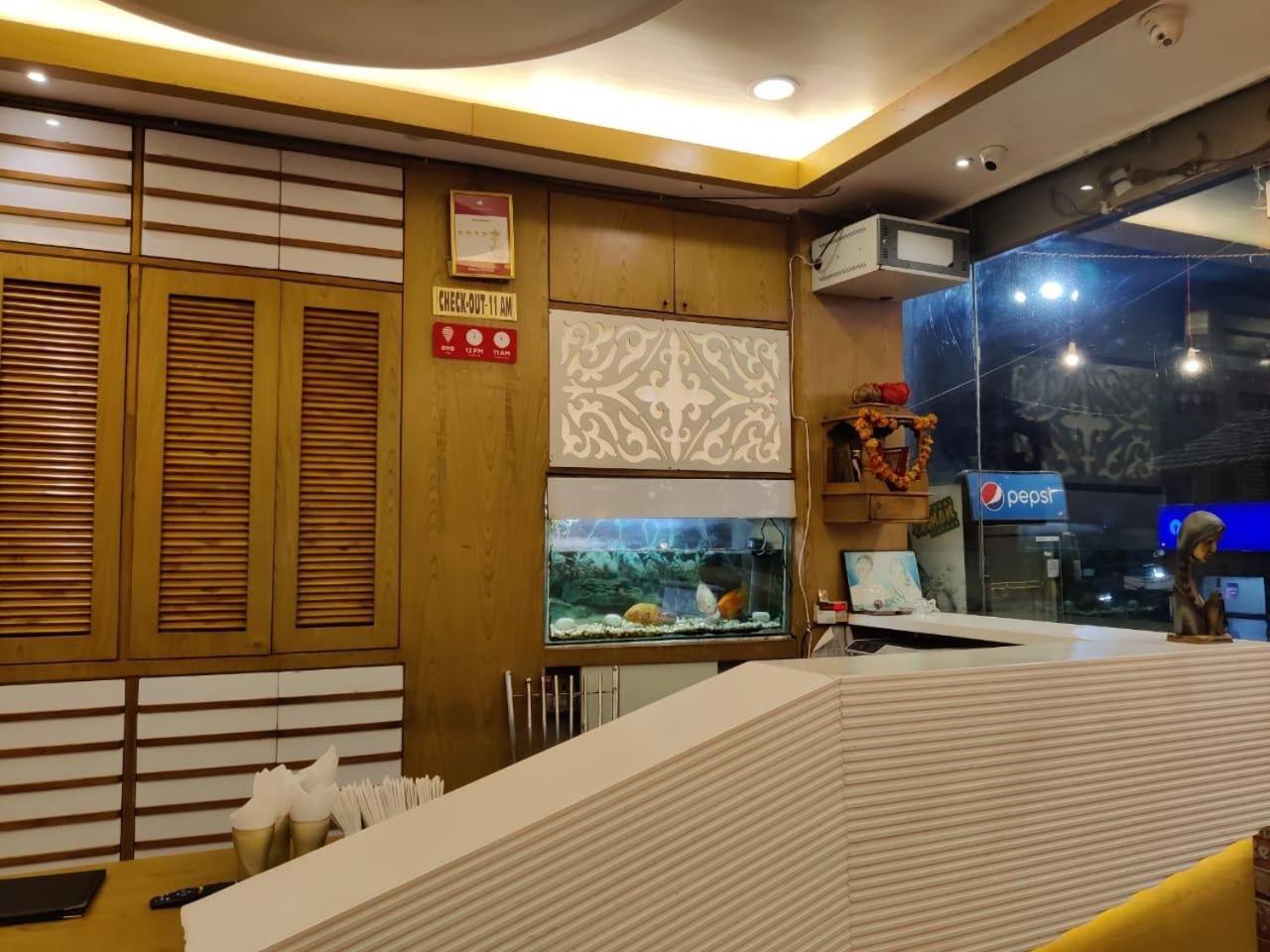 hotel abhilasha pachmarhi '