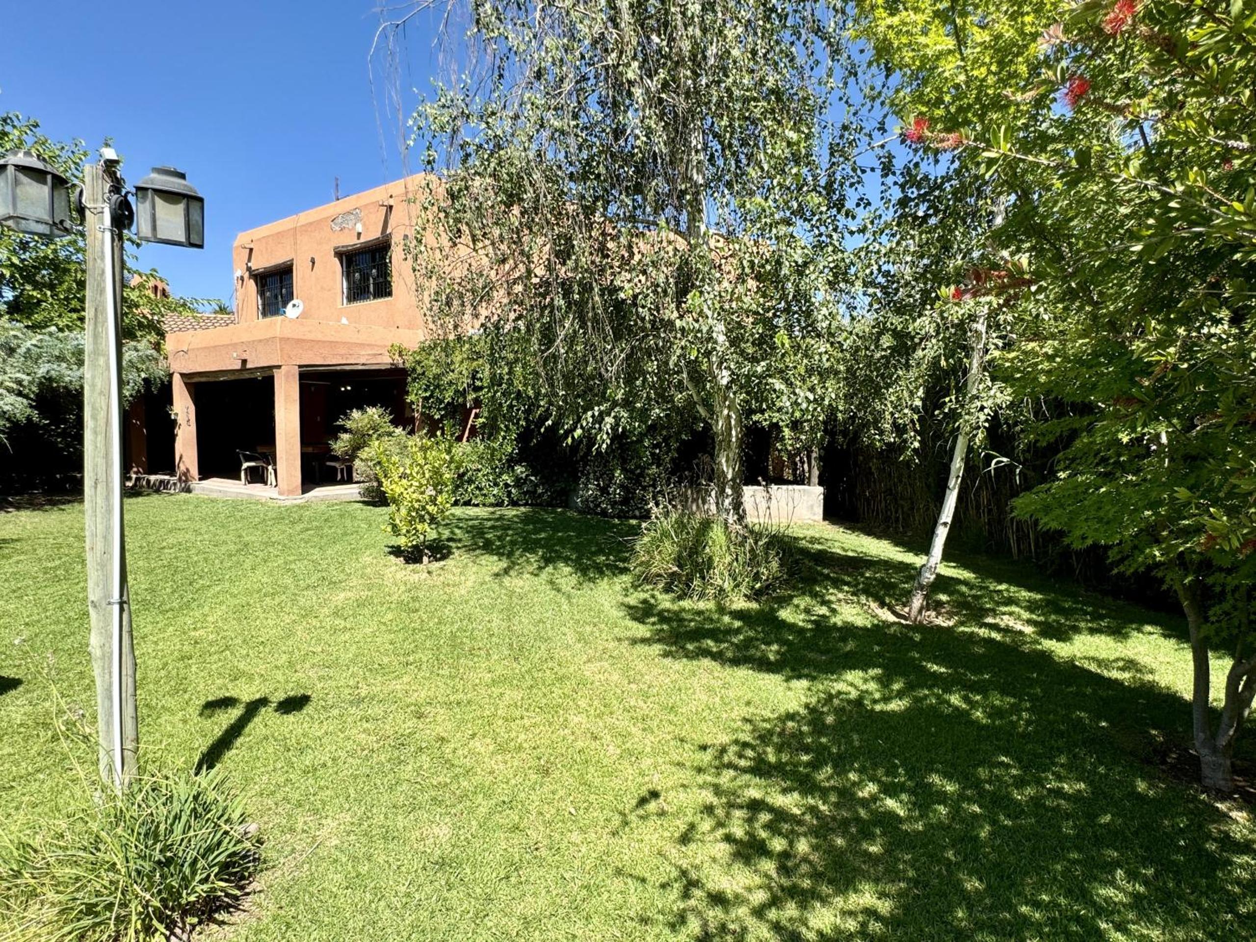 Casa cuencos, en chacras de coria