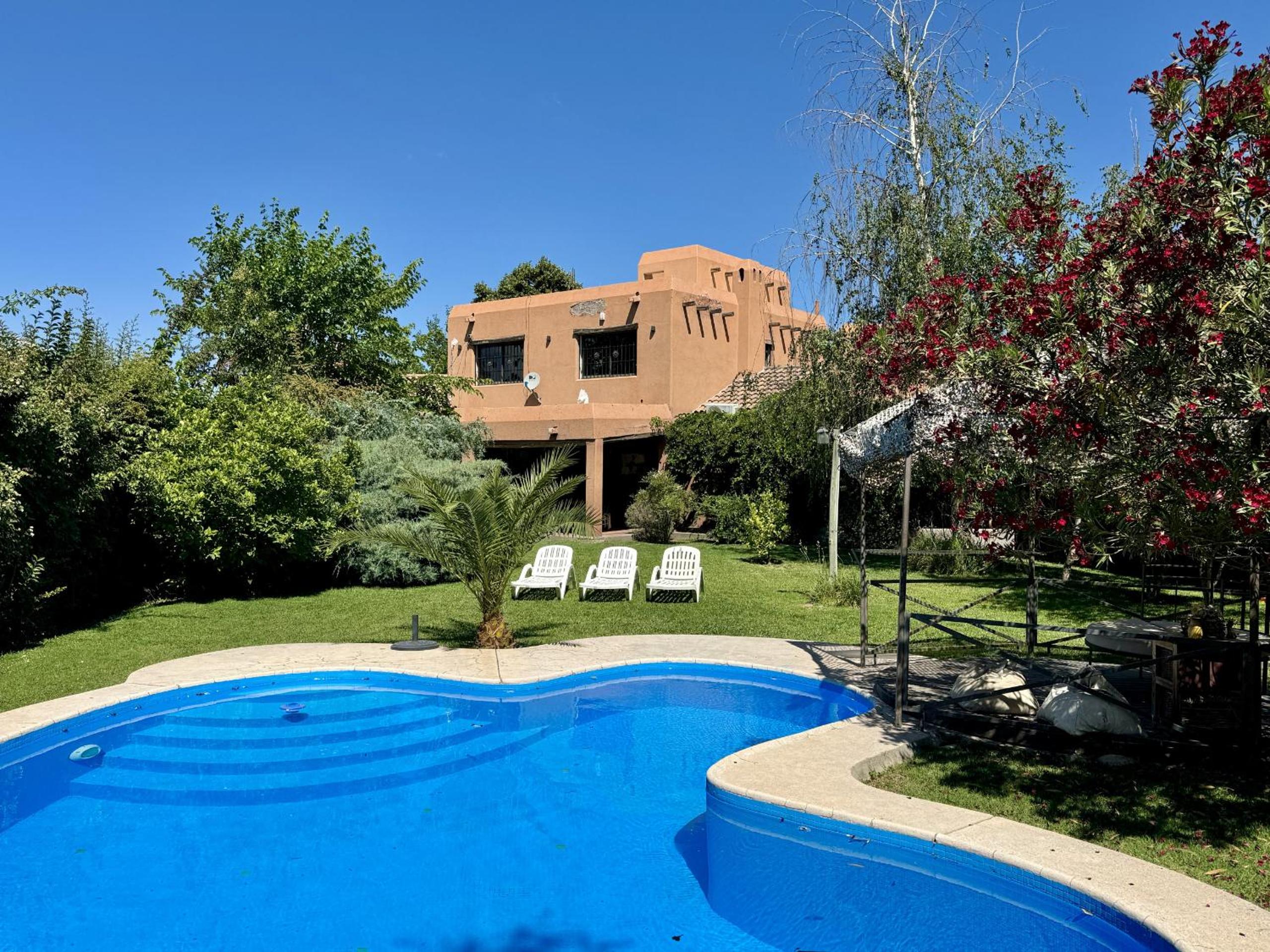 Casa cuencos, en chacras de coria