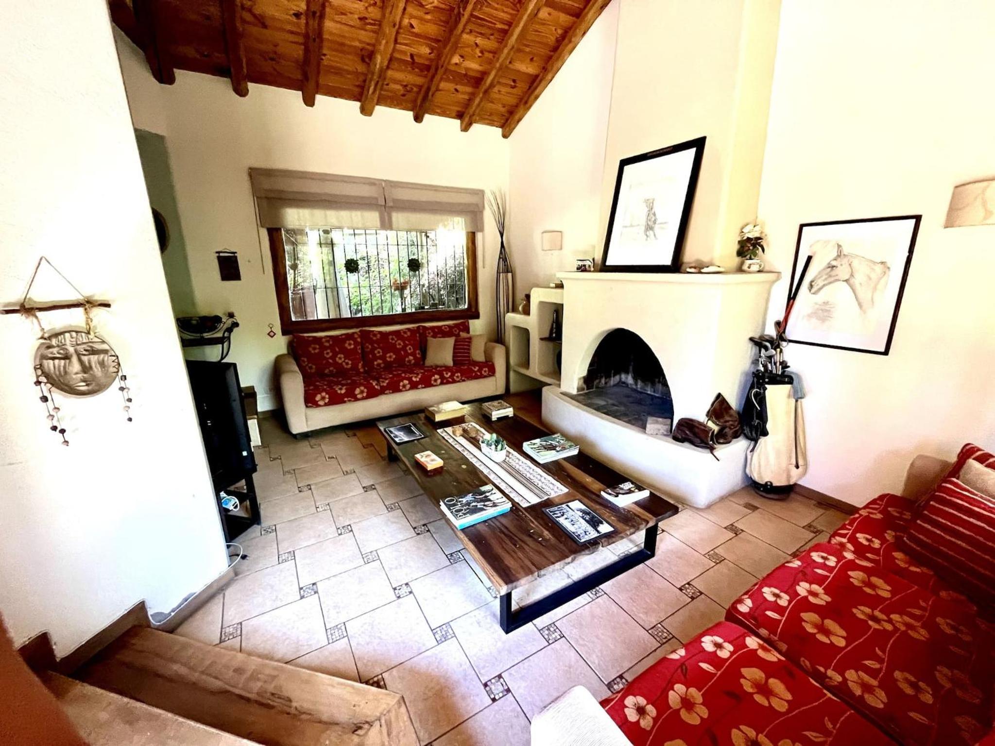 Casa cuencos, en chacras de coria