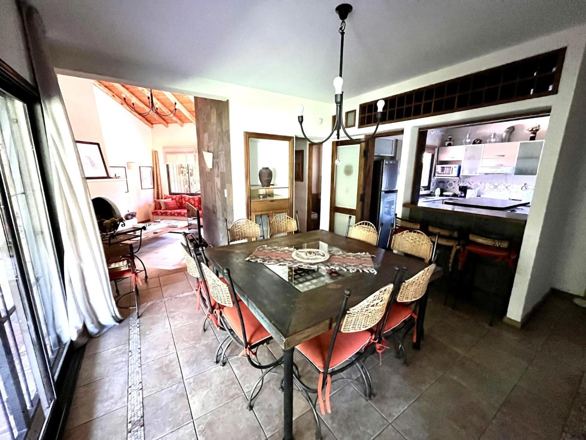 Casa cuencos, en chacras de coria