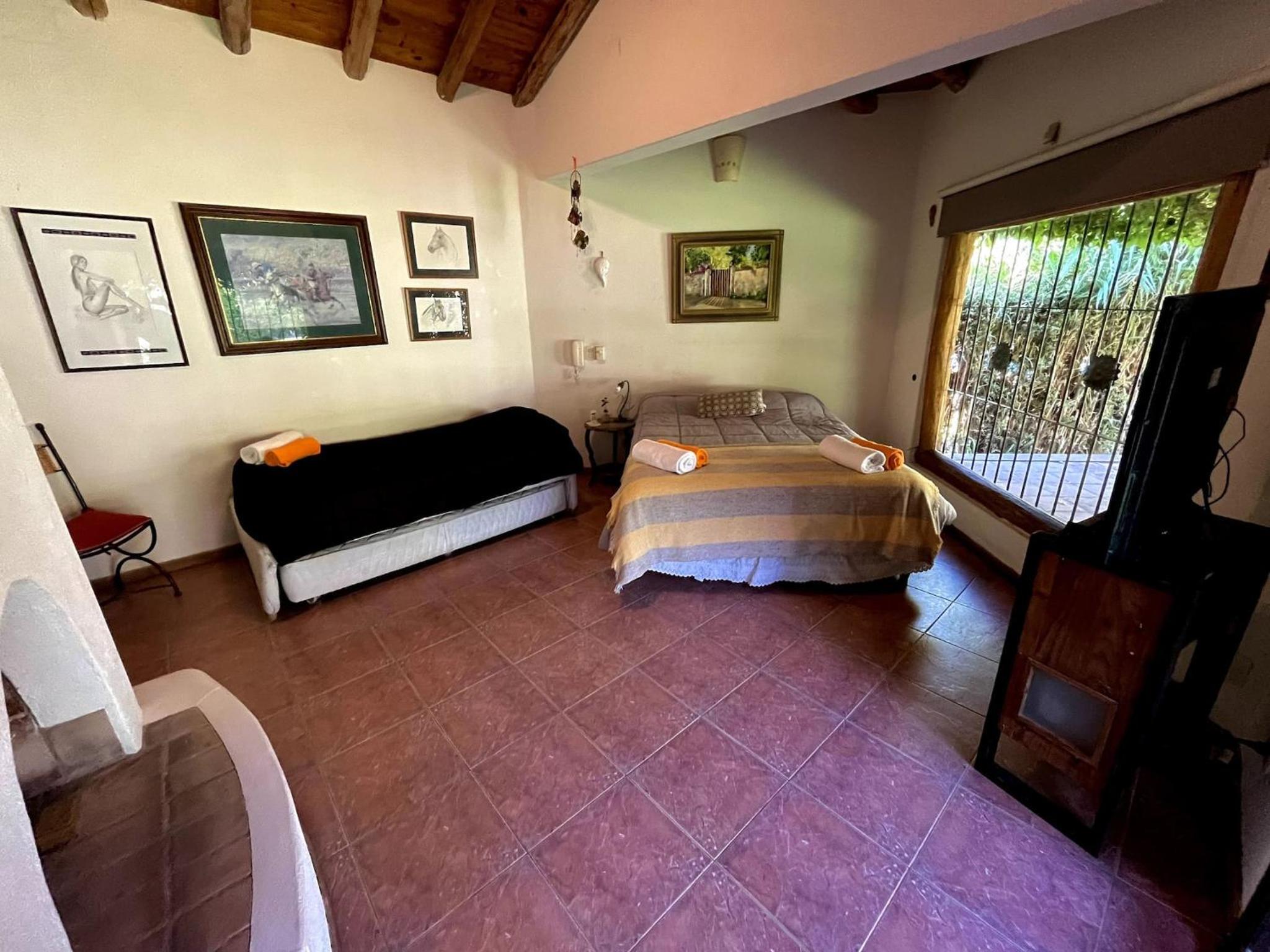 Casa cuencos, en chacras de coria