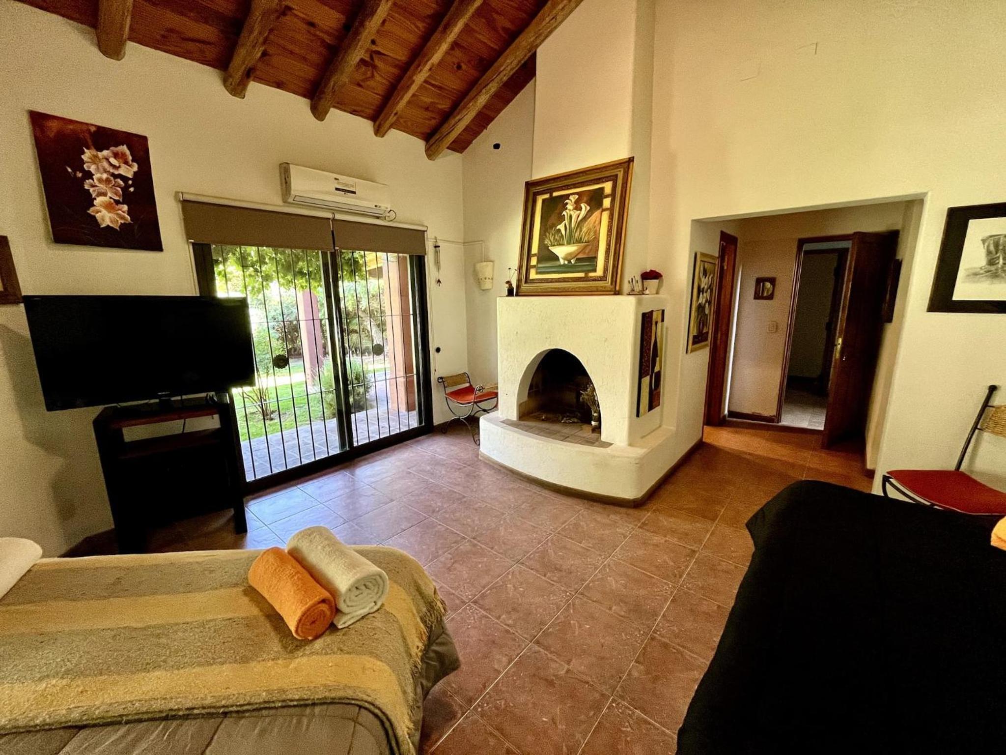 Casa cuencos, en chacras de coria