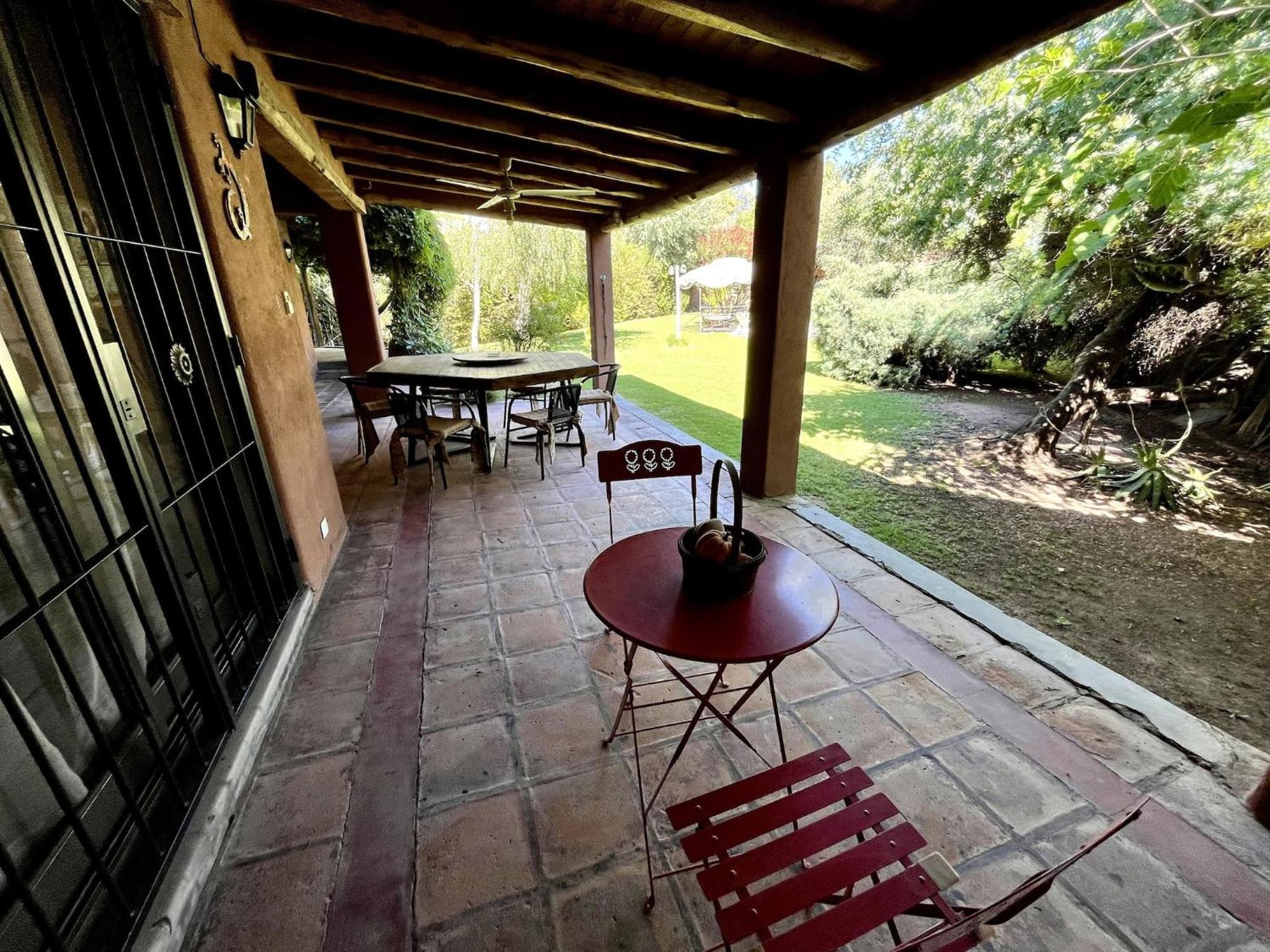 Casa cuencos, en chacras de coria