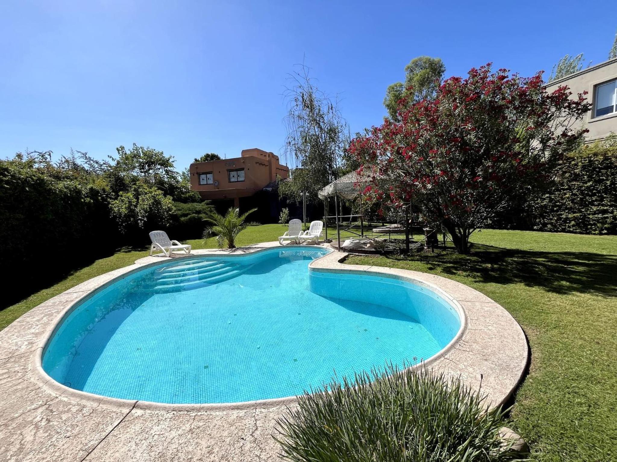 Casa cuencos, en chacras de coria