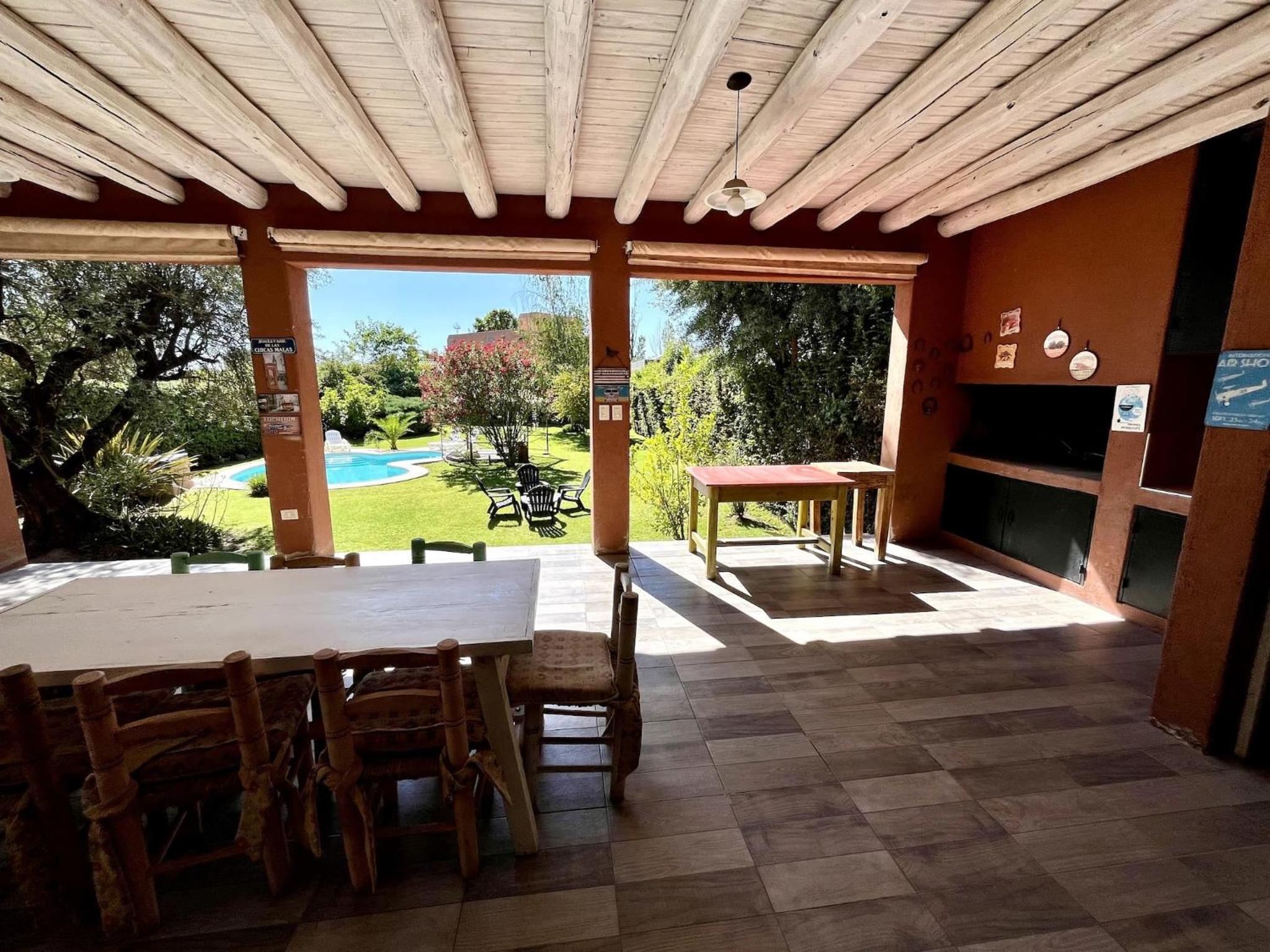 Casa cuencos, en chacras de coria
