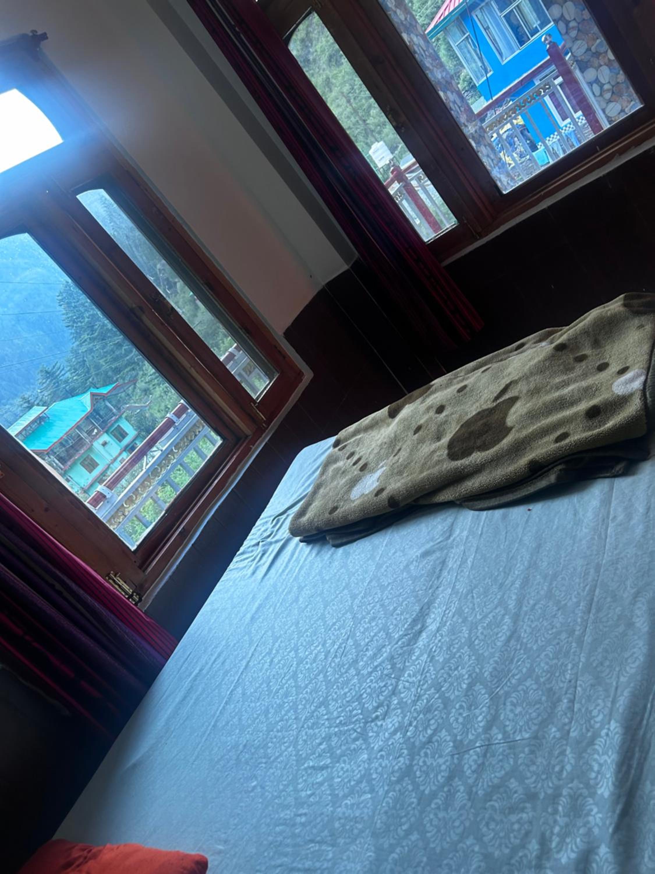 Photo 10