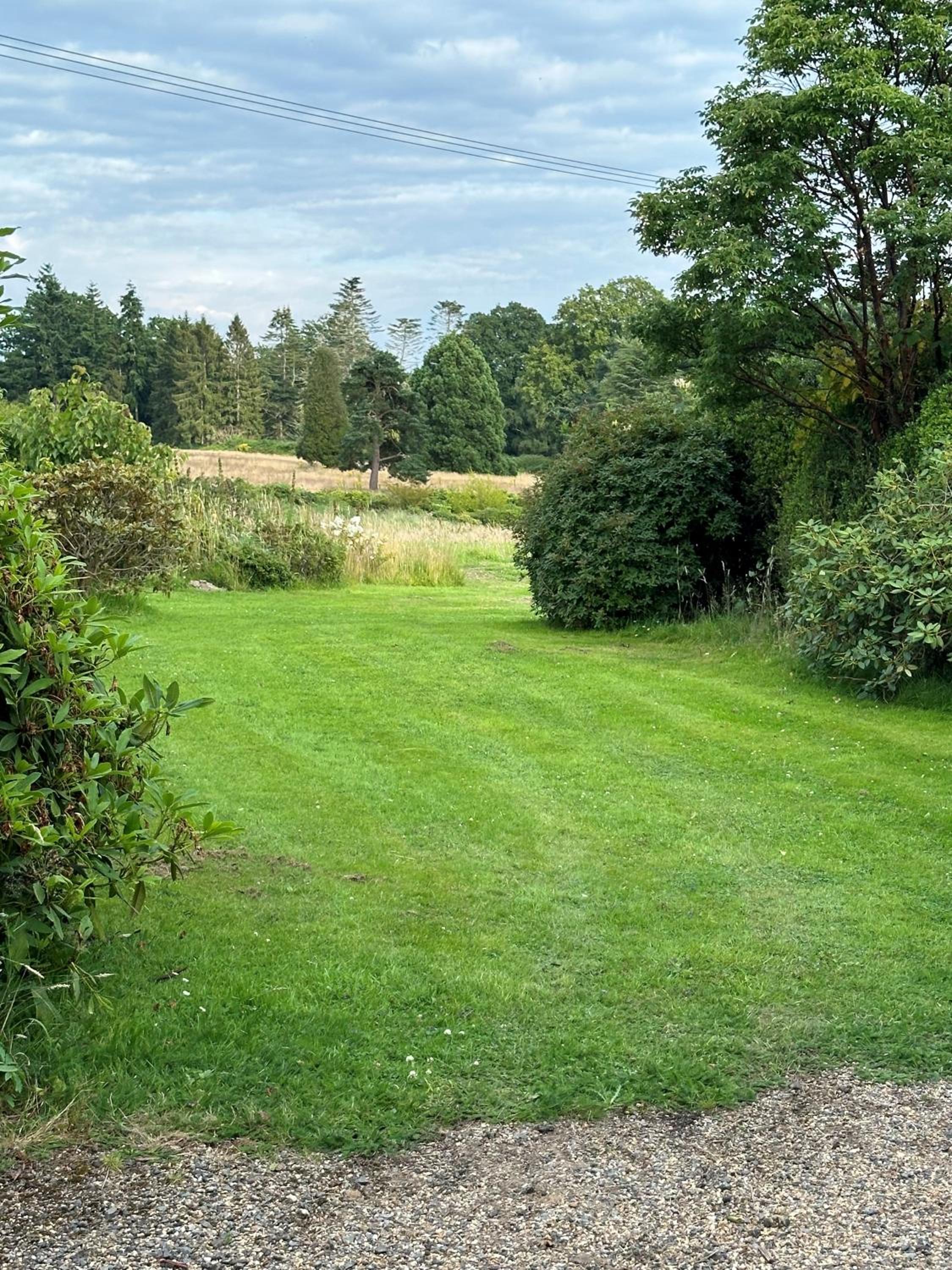Market Garden Cottage, Sleeps 6, 2 x King Size, 2 x Singles view 2