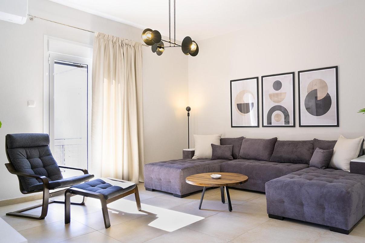Hestia's Aura, a luxurius and cozy appartment in Athens