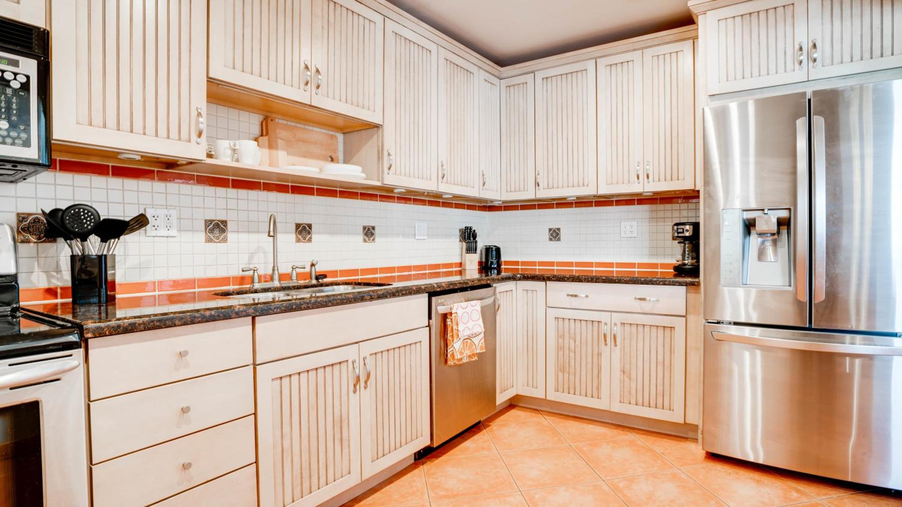 Luxe 2BR Escape Fort Lauderdale view 4