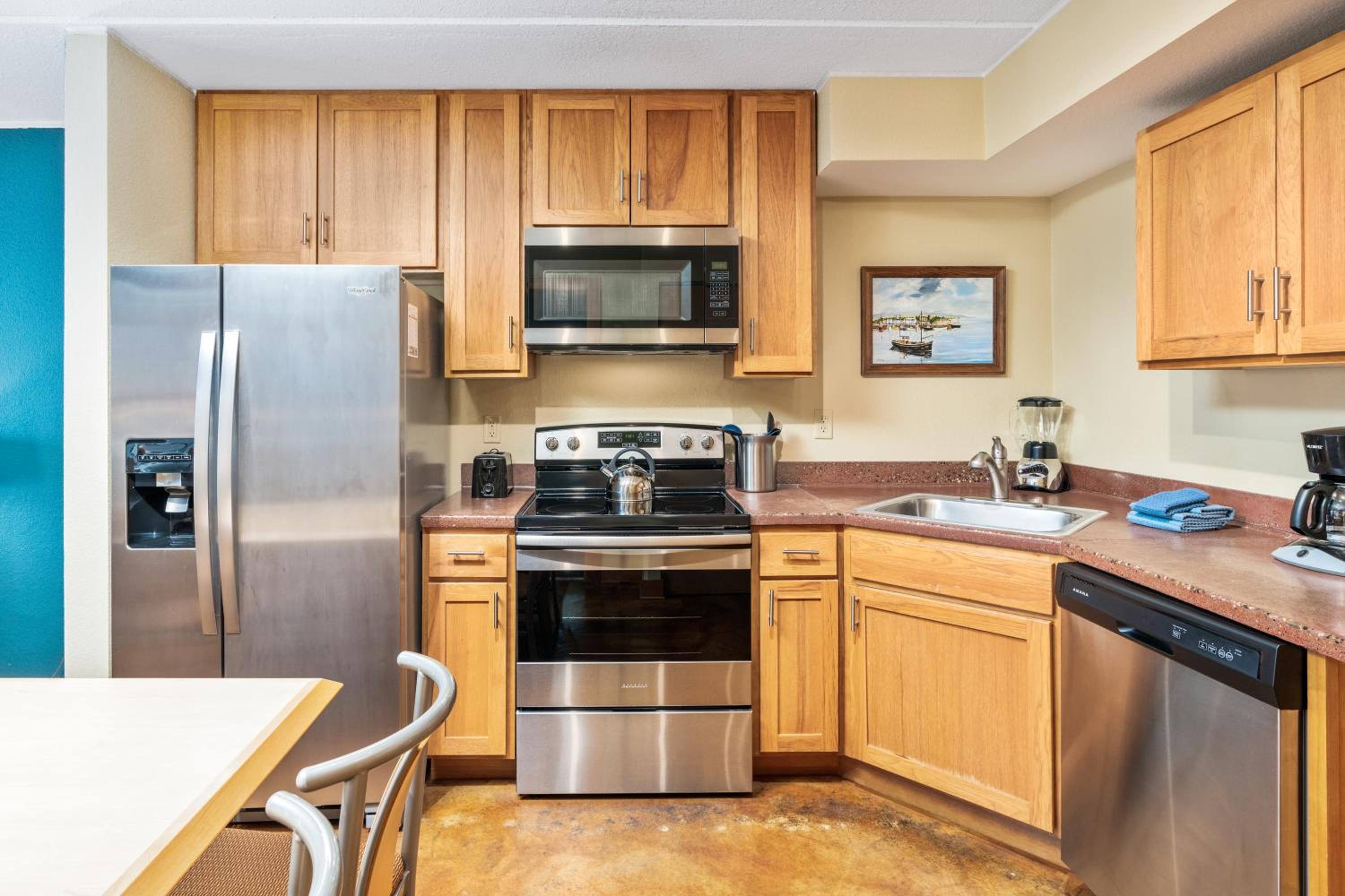 East Bay Suites