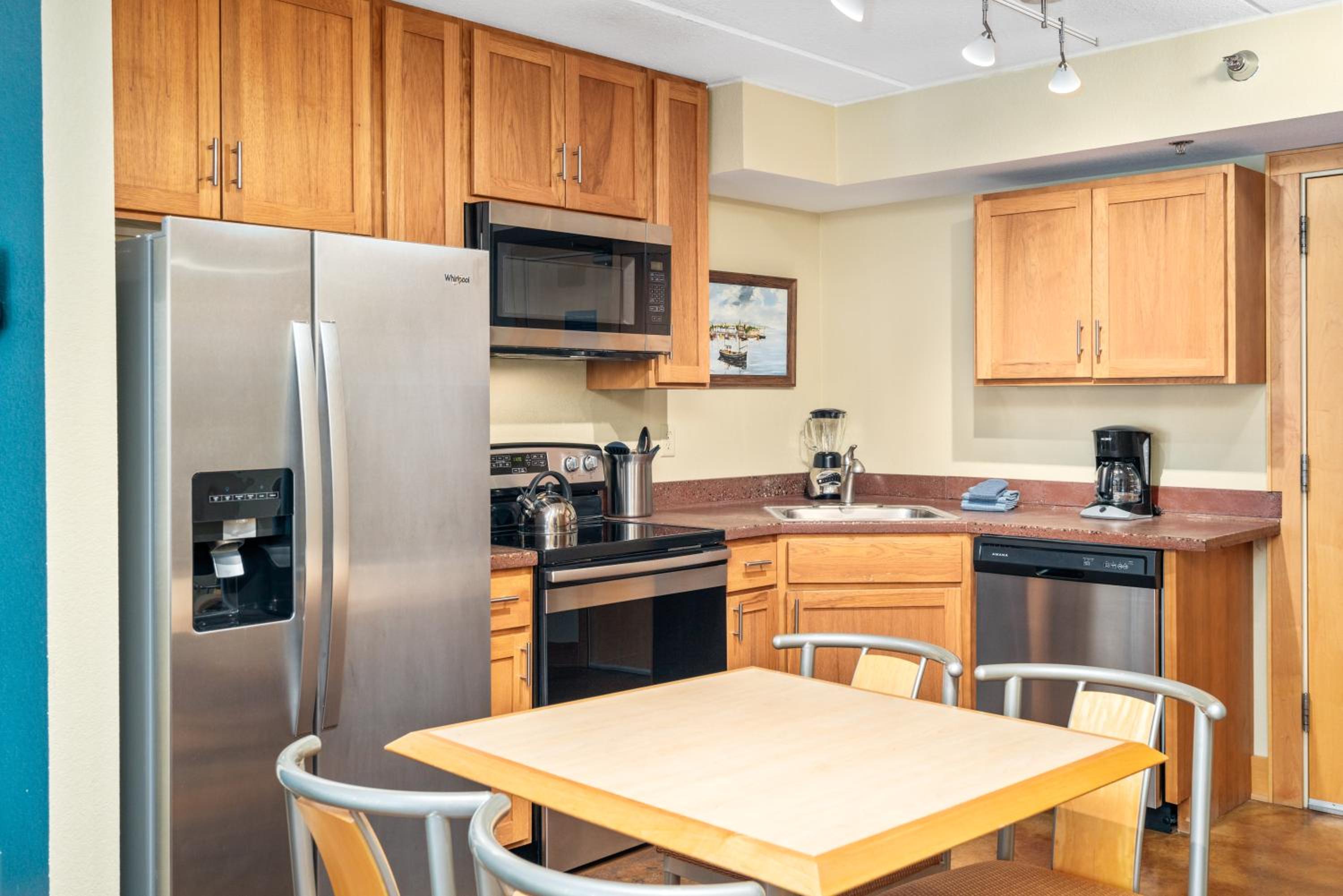 East Bay Suites