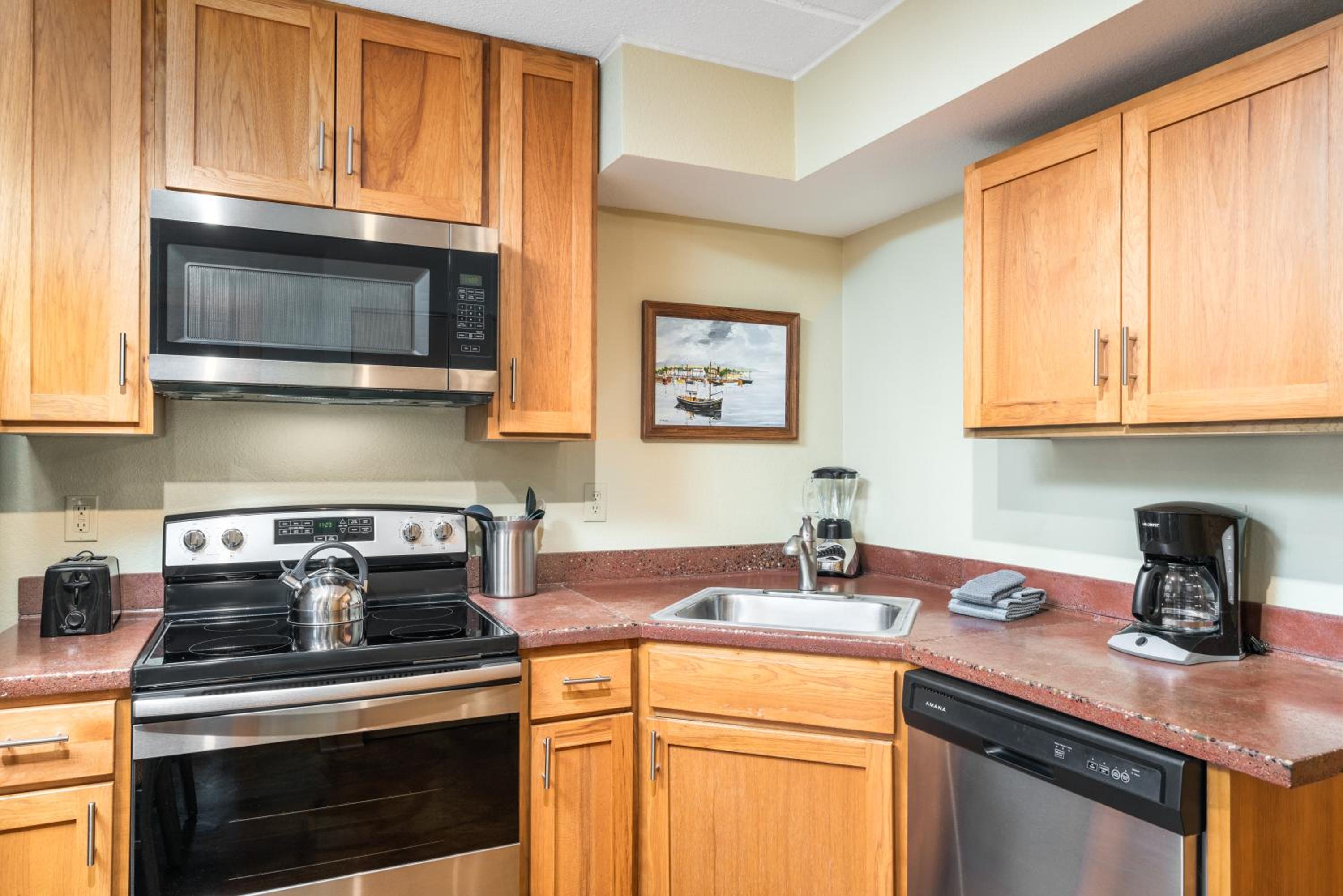 East Bay Suites