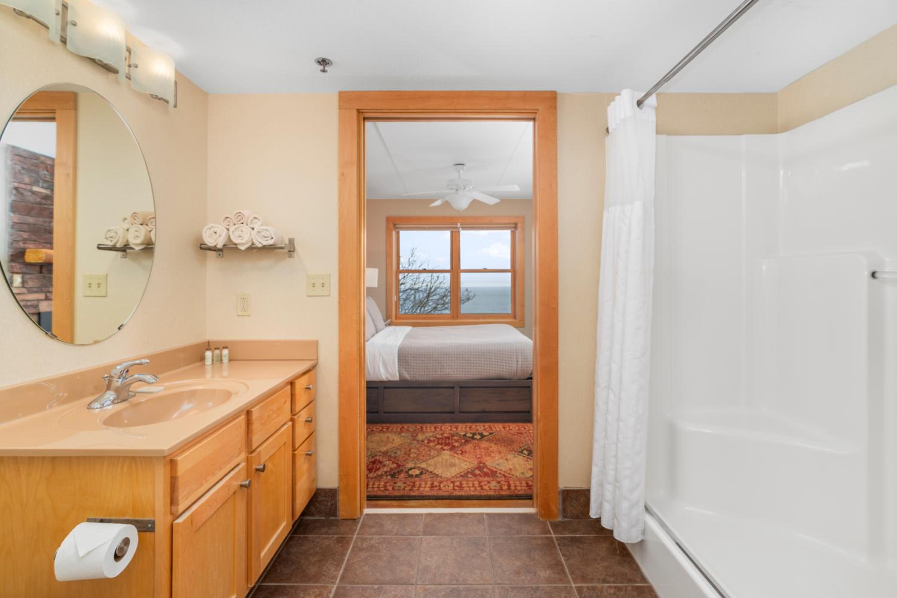East Bay Suites